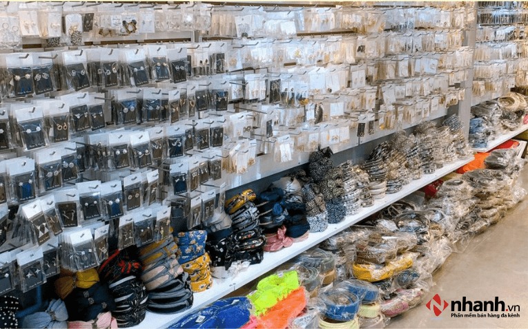 Ôm nguồn hàng phụ kiện với số lượng lớn