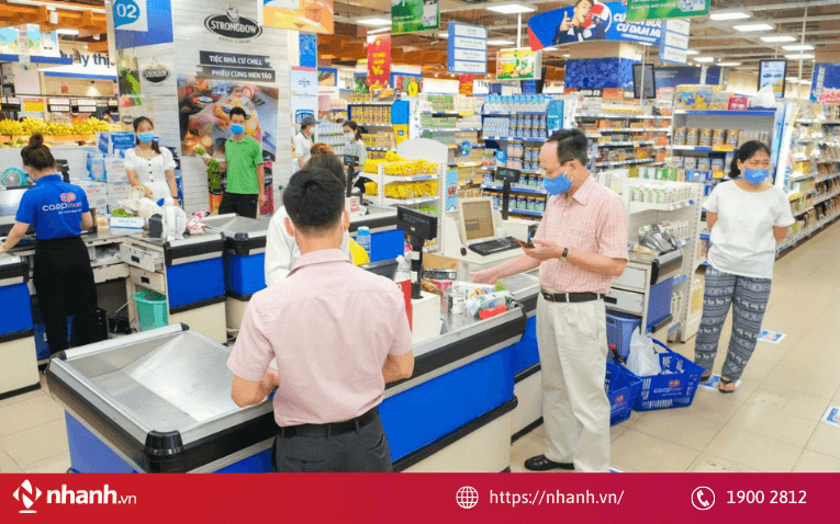 Đối với bán hàng và dịch vụ