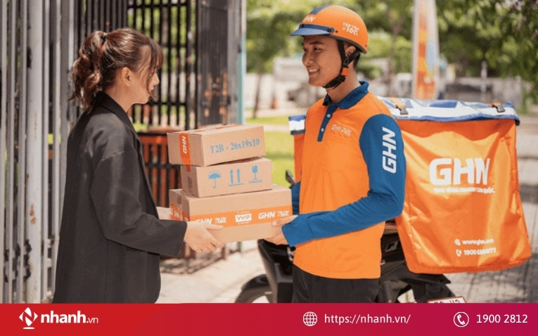 Shop hợp tác với bên vận chuyển có hỗ trợ in hộ