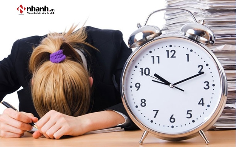 Tốn thời gian khi tổng hợp báo cáo thủ công