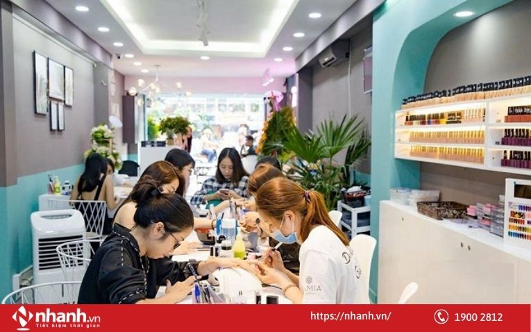 Tuyển dụng và đào tạo nhân viên tiệm nail chuyên nghiệp