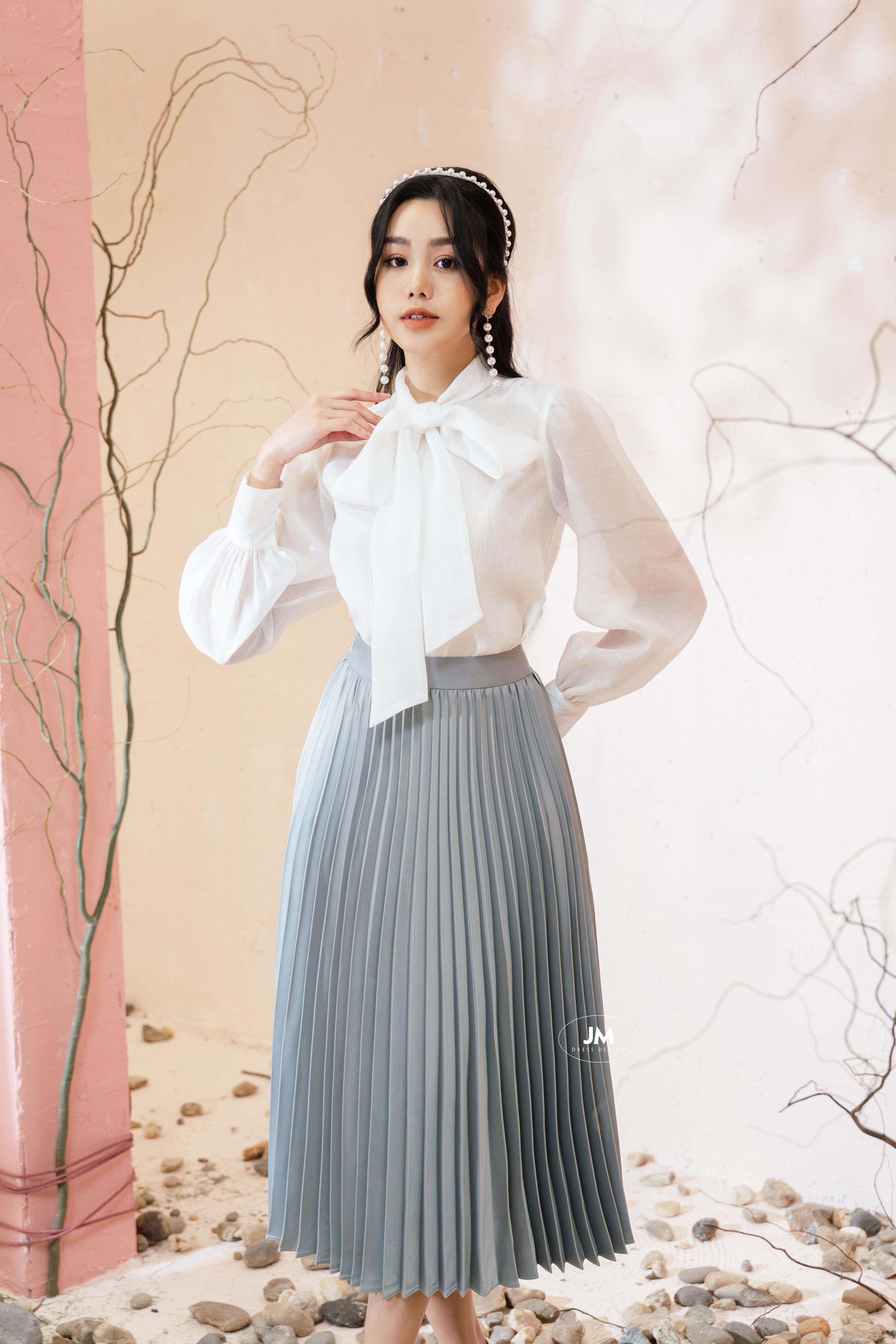Set Áo Ký Giả Nữ Kèm Chân Váy Xếp Ly Hai Lớp NK Fashion Chất Vải
