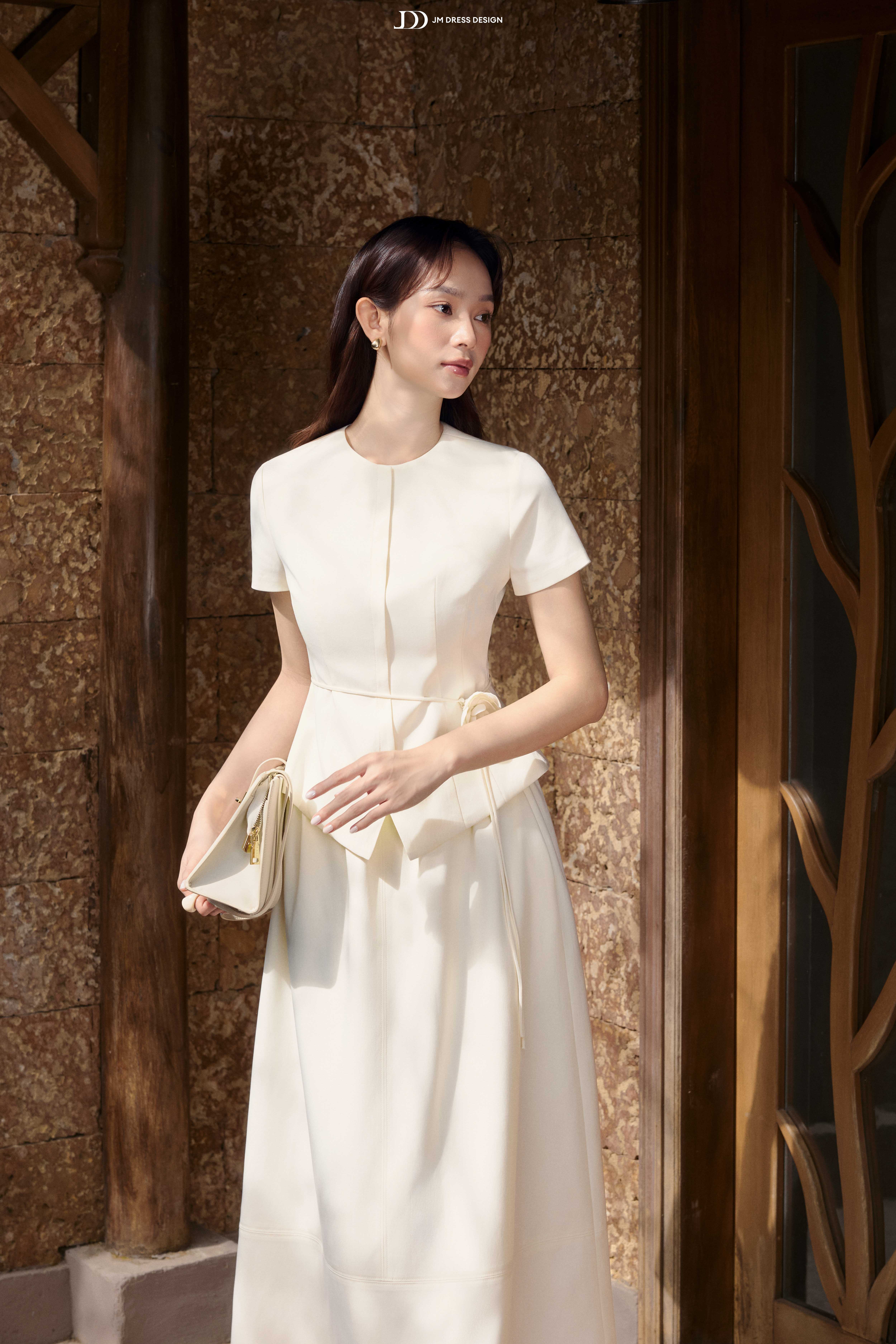 Áo Resort dáng ôm thân bổ