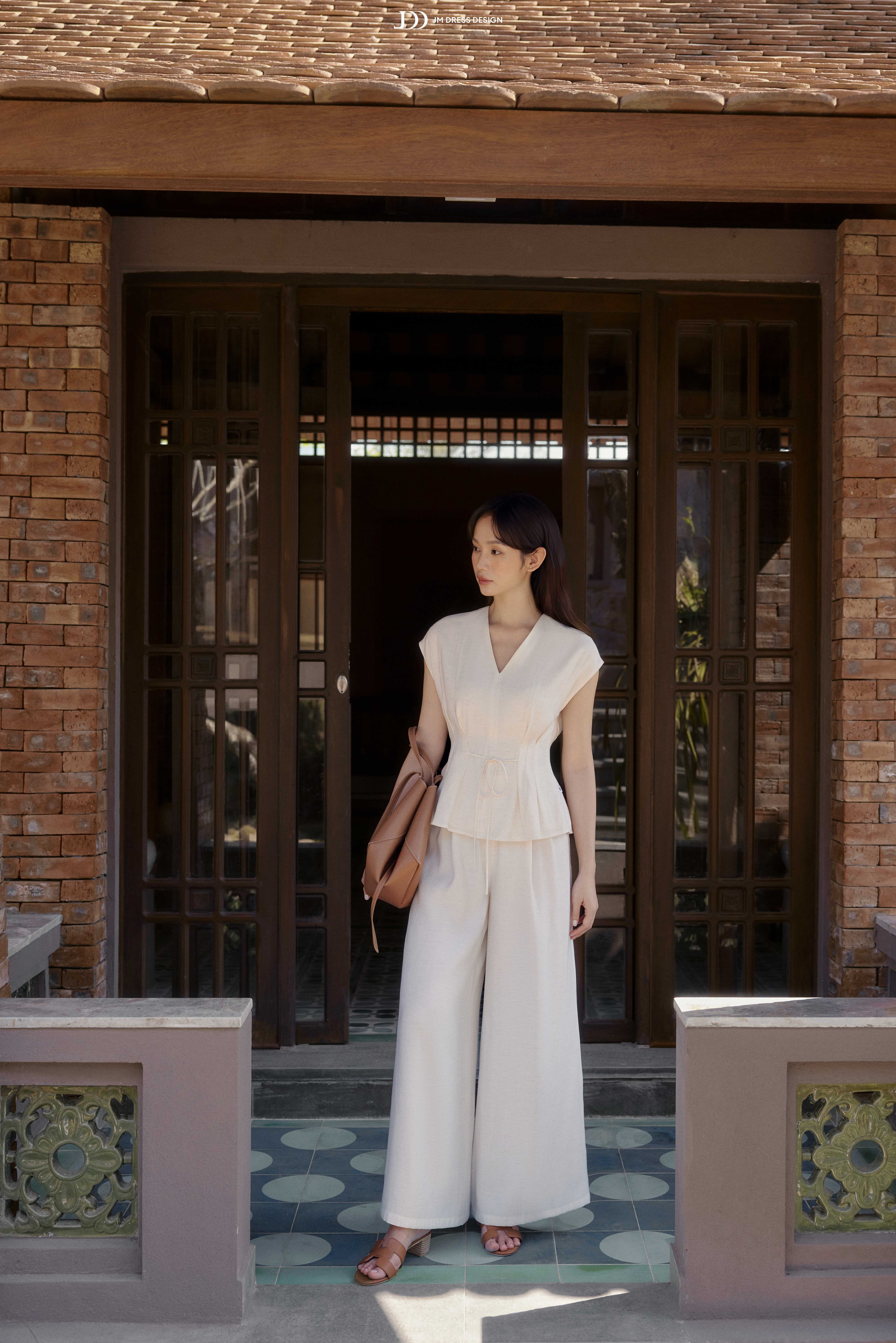 Áo Resort tay chờm thân xếp ly