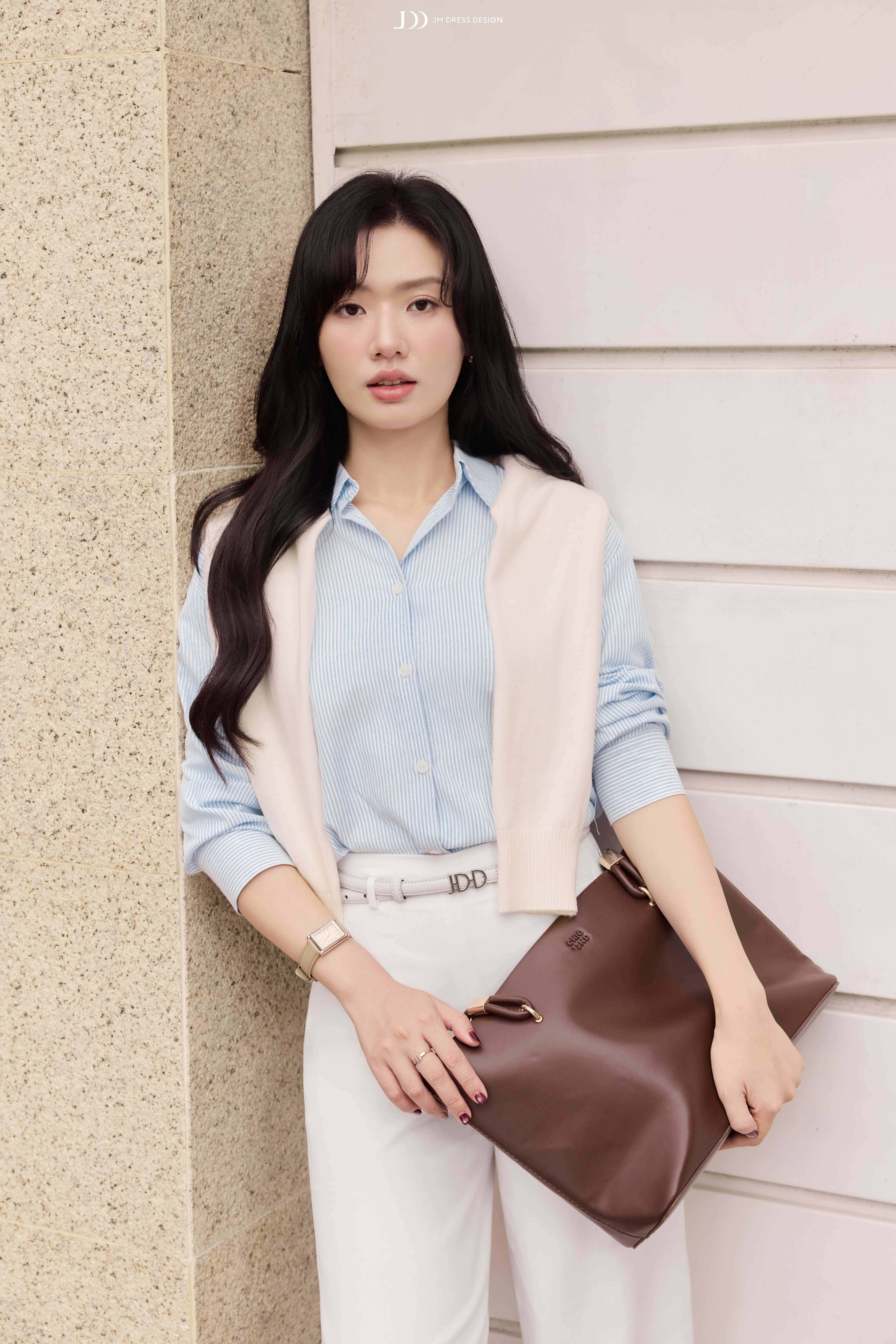 Áo Xuân Hè cổ đức dáng rộng, tay chờm