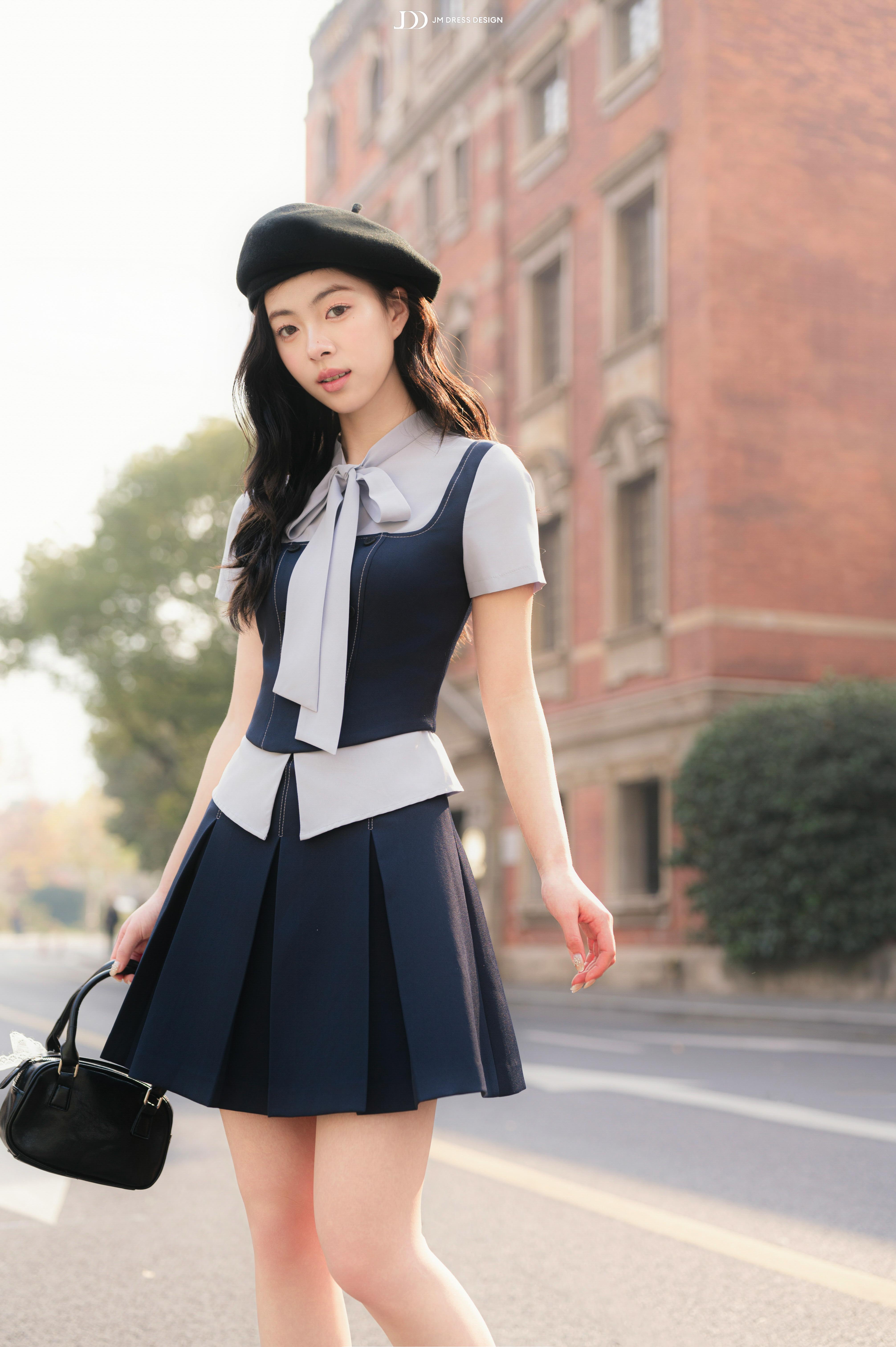 Áo Xuân Hè kiểu 2 hàng cúc phối sơ mi cổ nơ