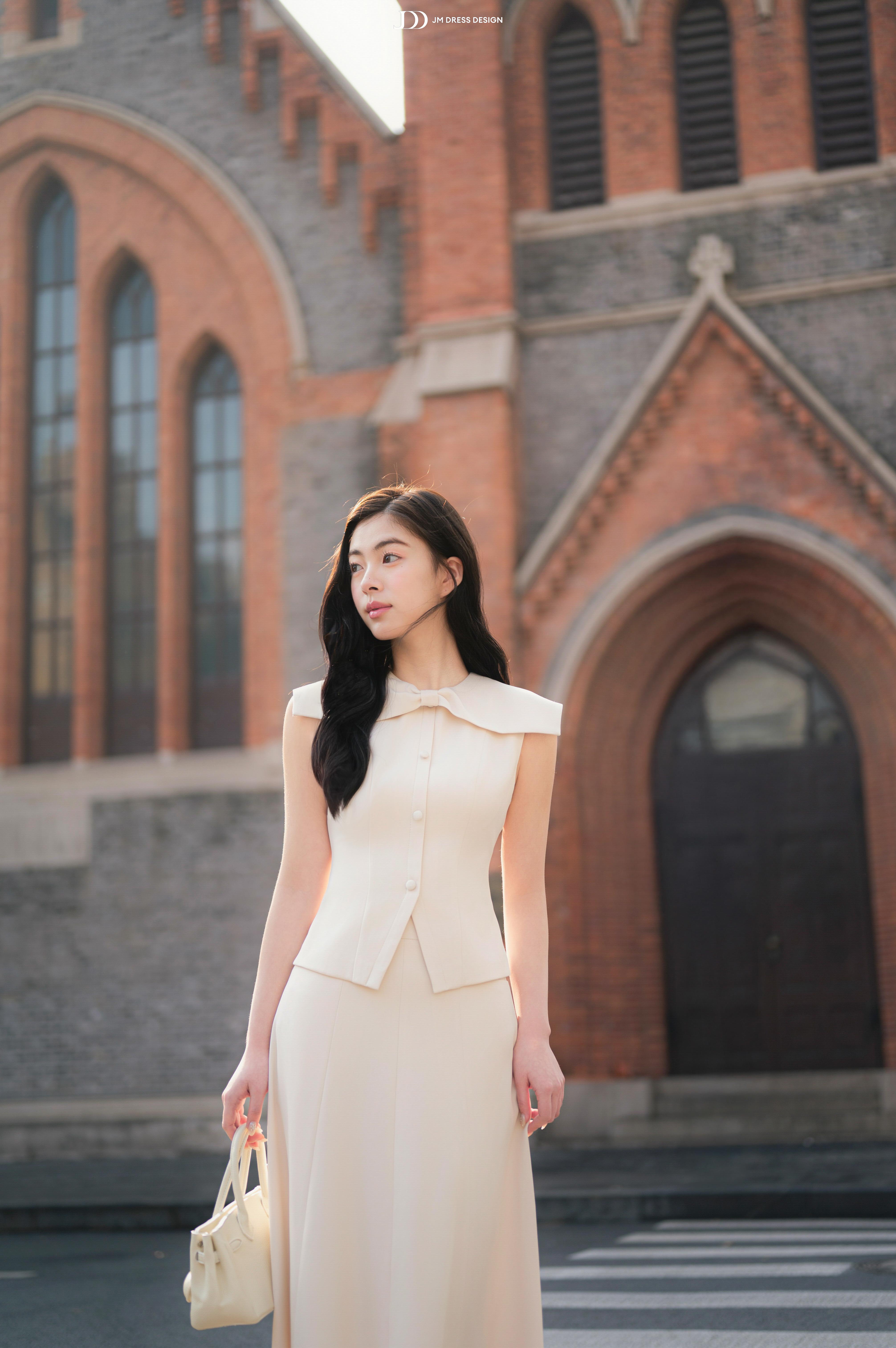 Áo Xuân Hè kiểu cổ tròn buộc khăn 1 hàng cúc