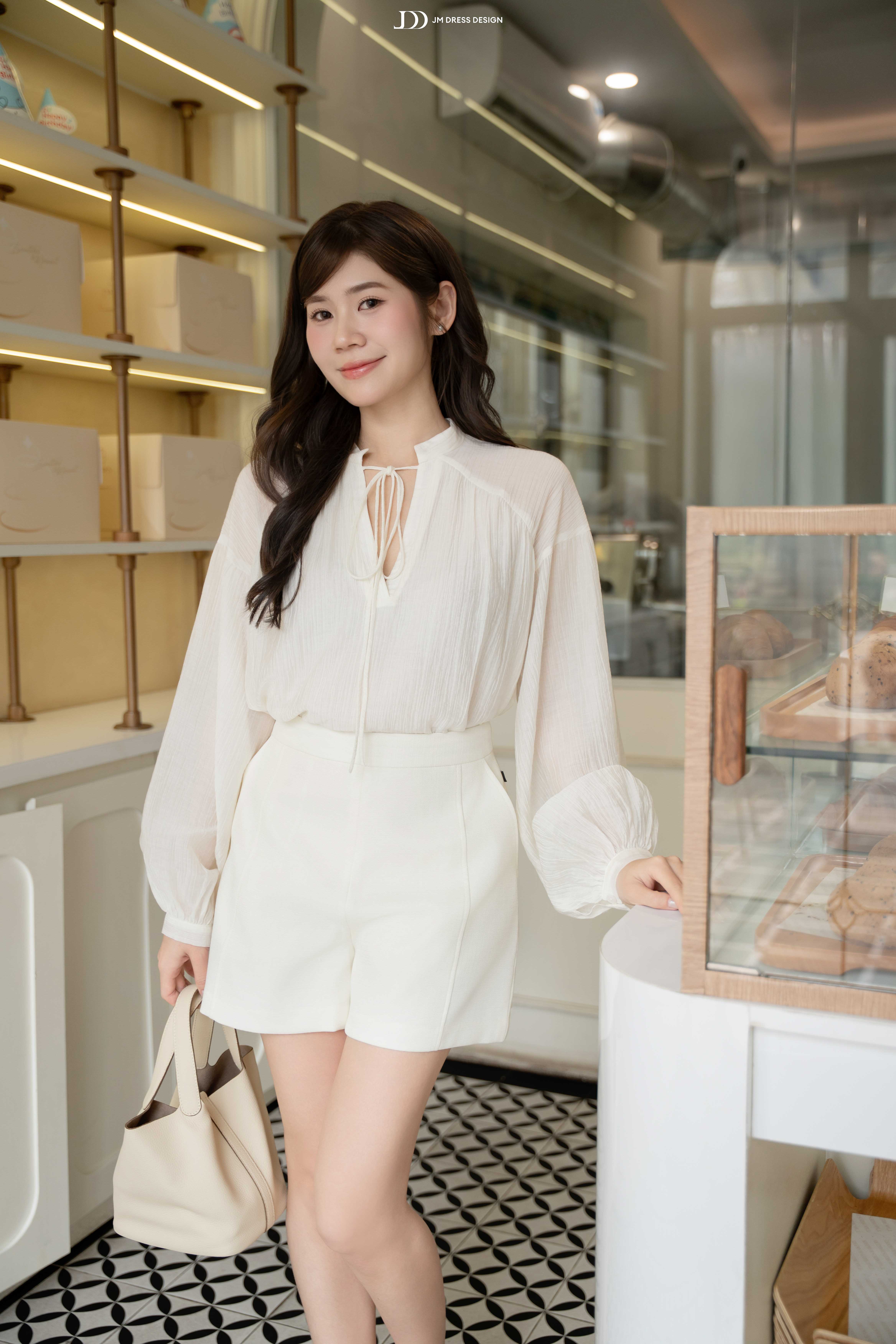 Áo xuân hè cổ tàu nhún vai