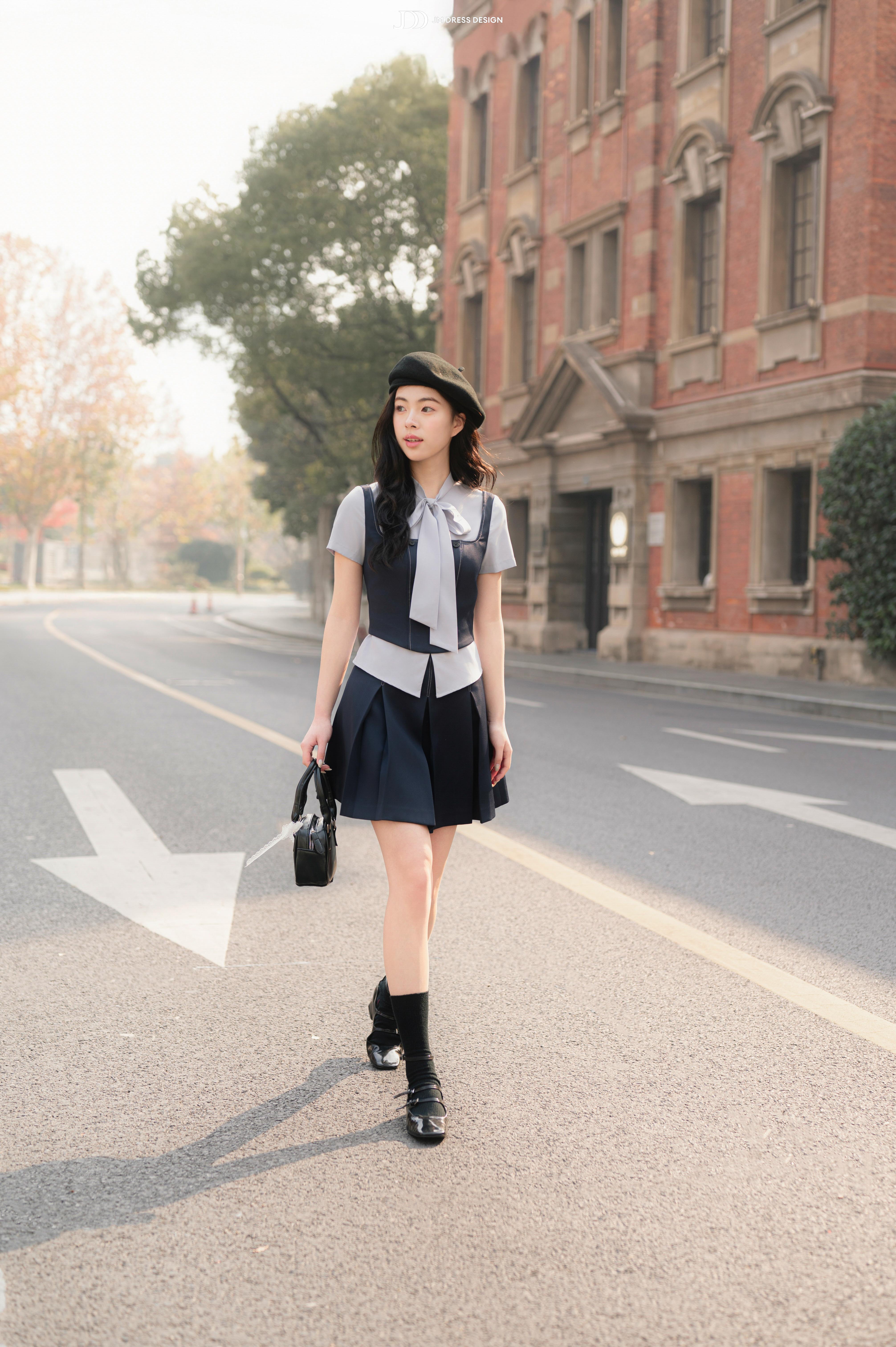 Chân váy Xuân Hè ngắn xếp ly chụm