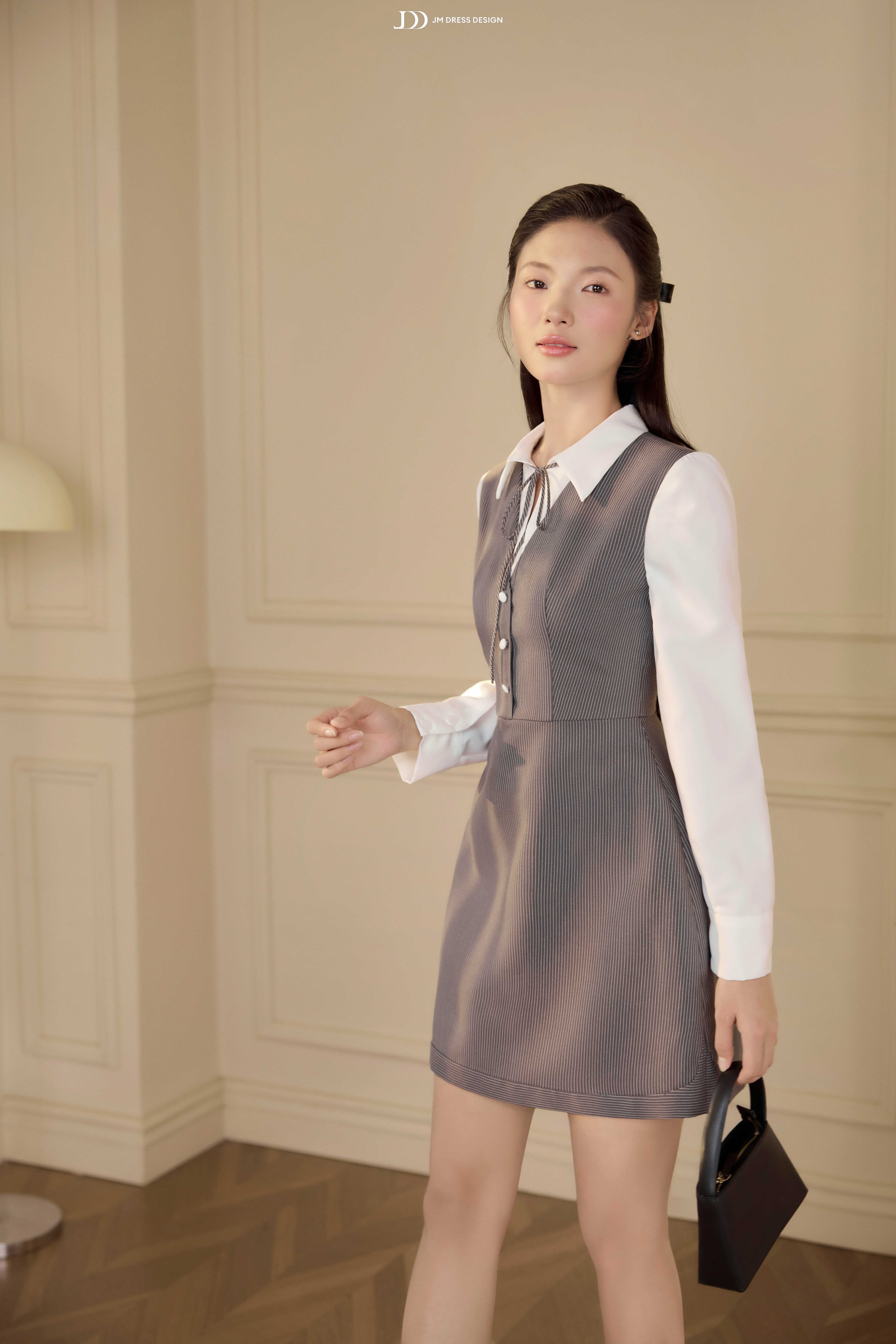 Đầm Thu Đông cổ V phối sơ mi