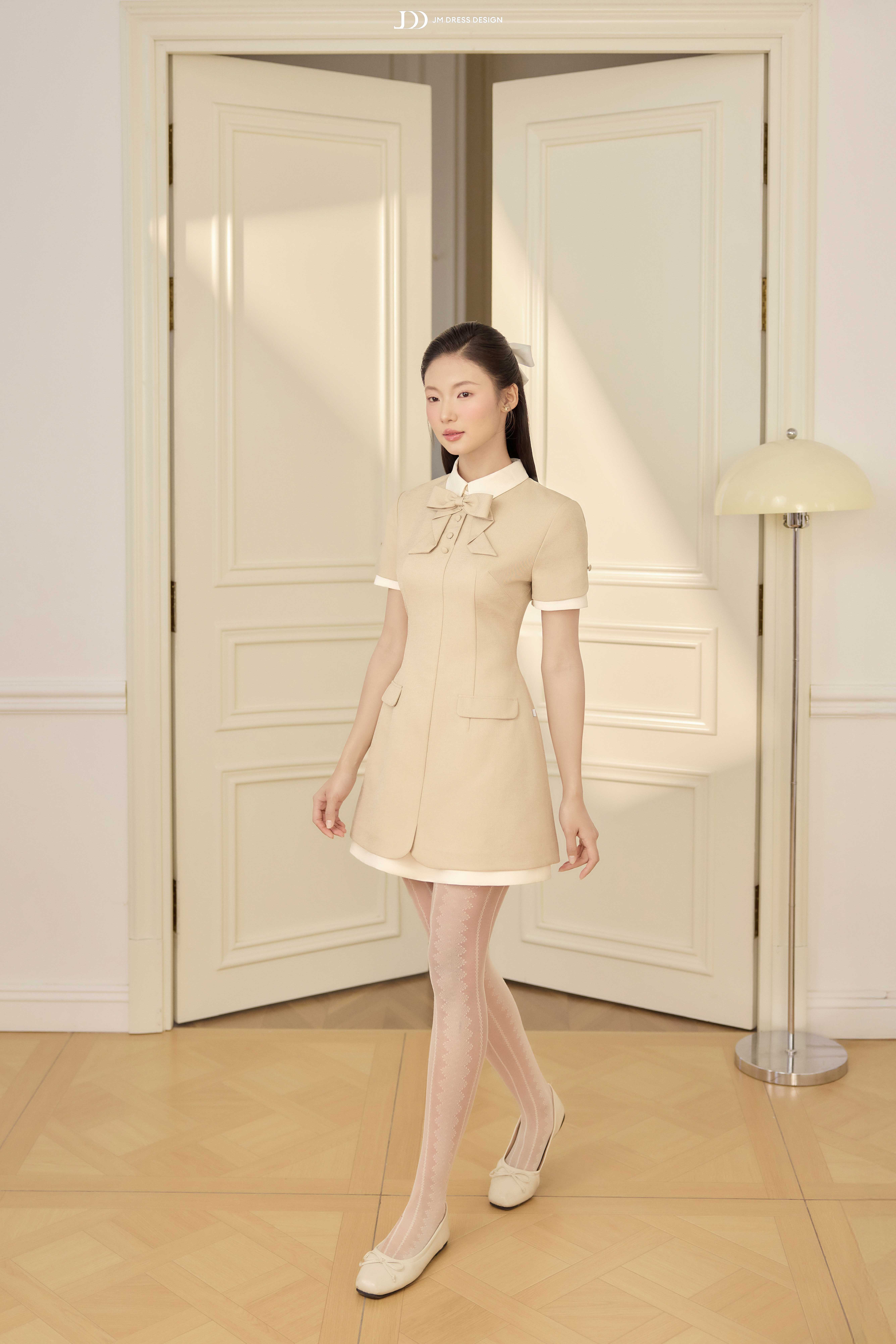 Đầm Thu Đông dáng A cổ đức phối nơ