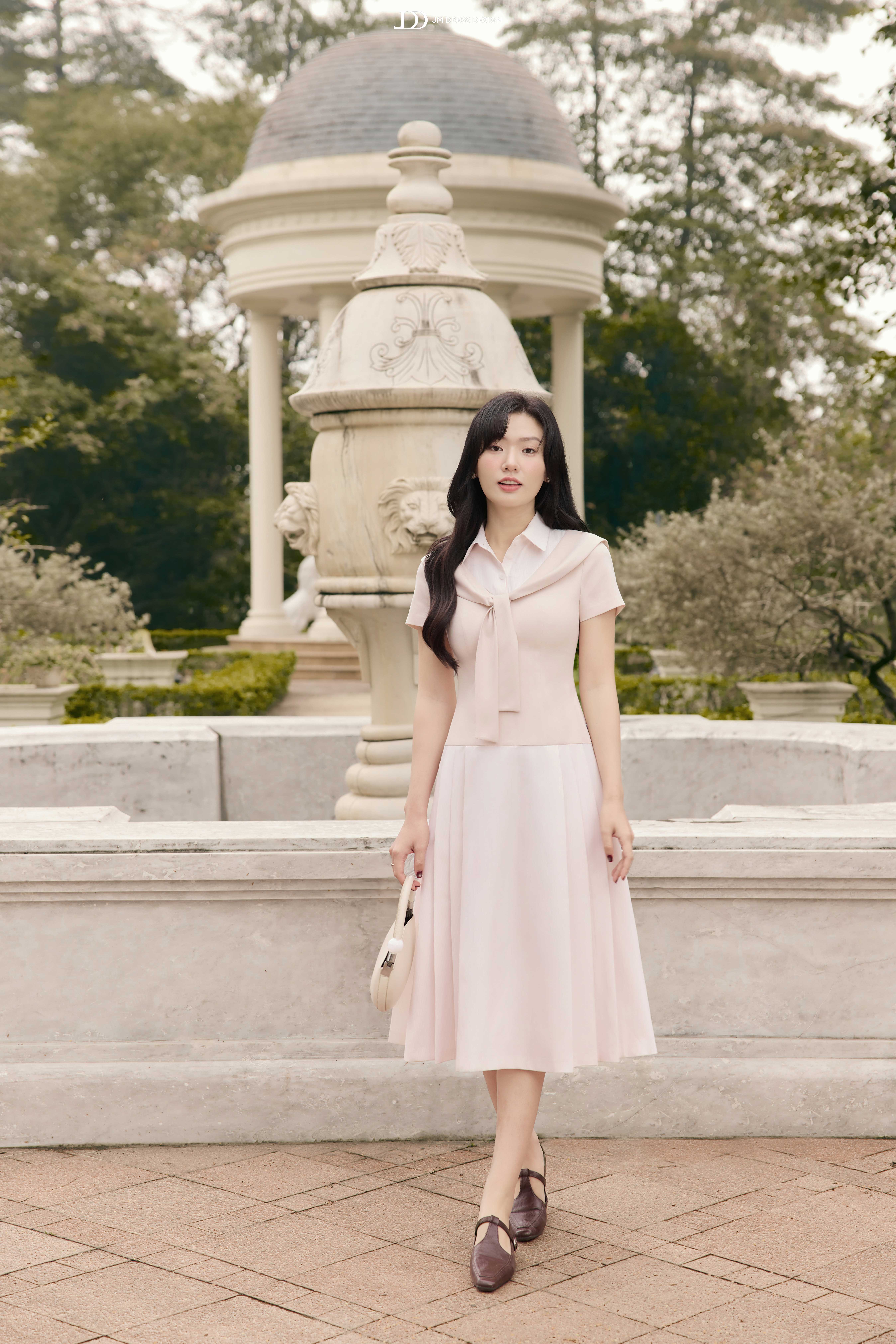 Đầm Xuân Hè cổ đức phối vạt bong