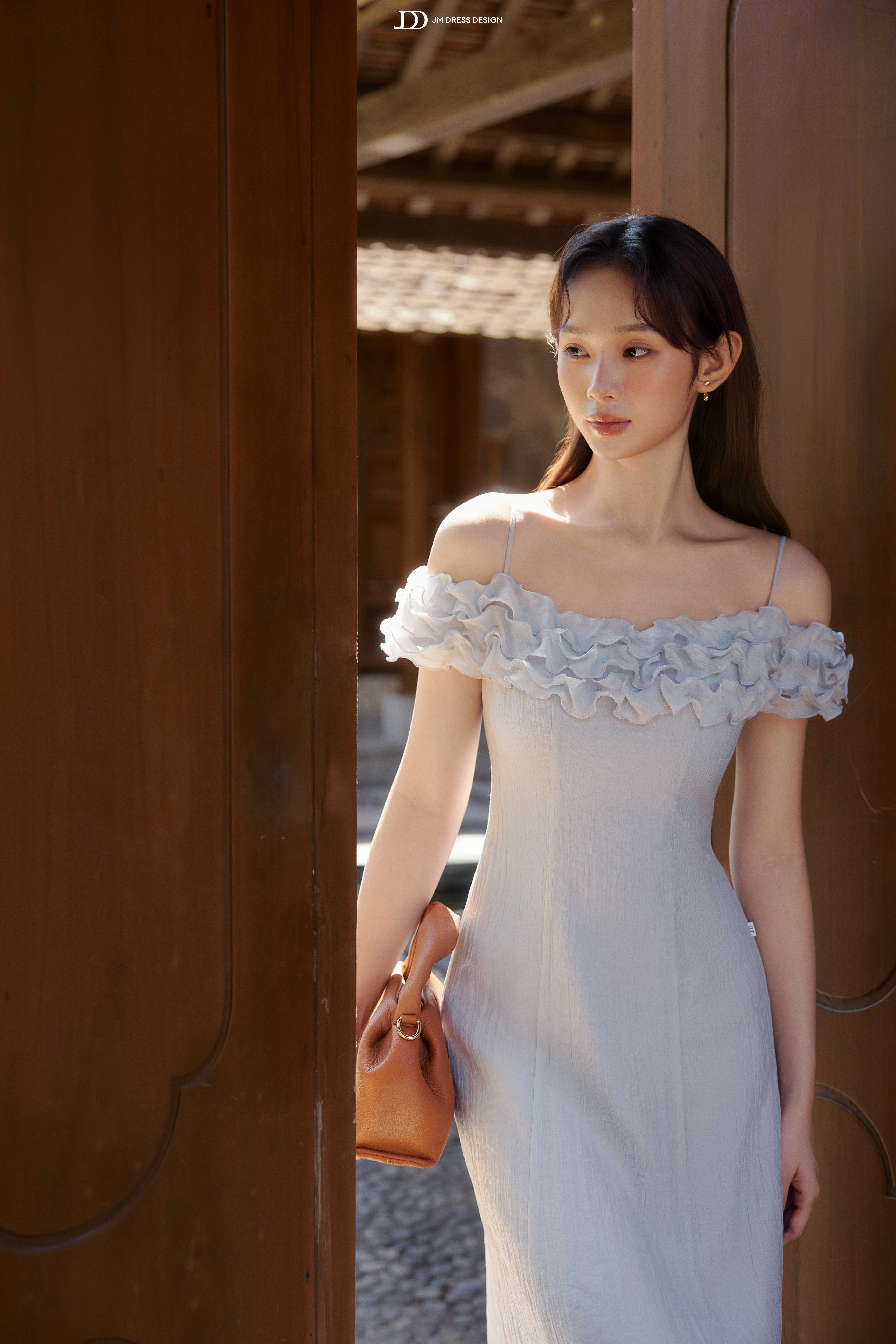 Đầm Xuân Hè trễ vai nhún bèo, chân đổ