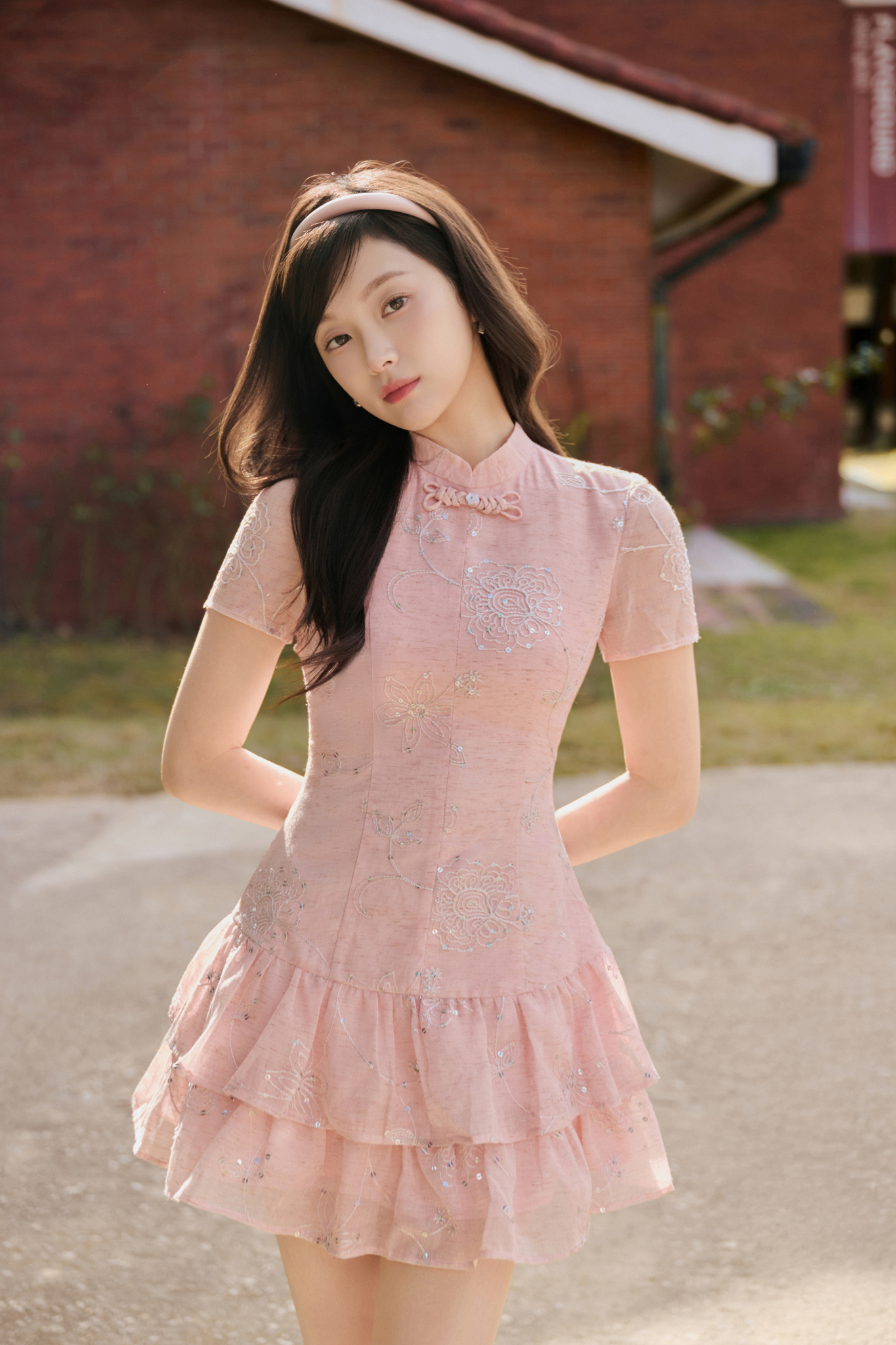 Đầm cổ tàu nhún 2 tầng