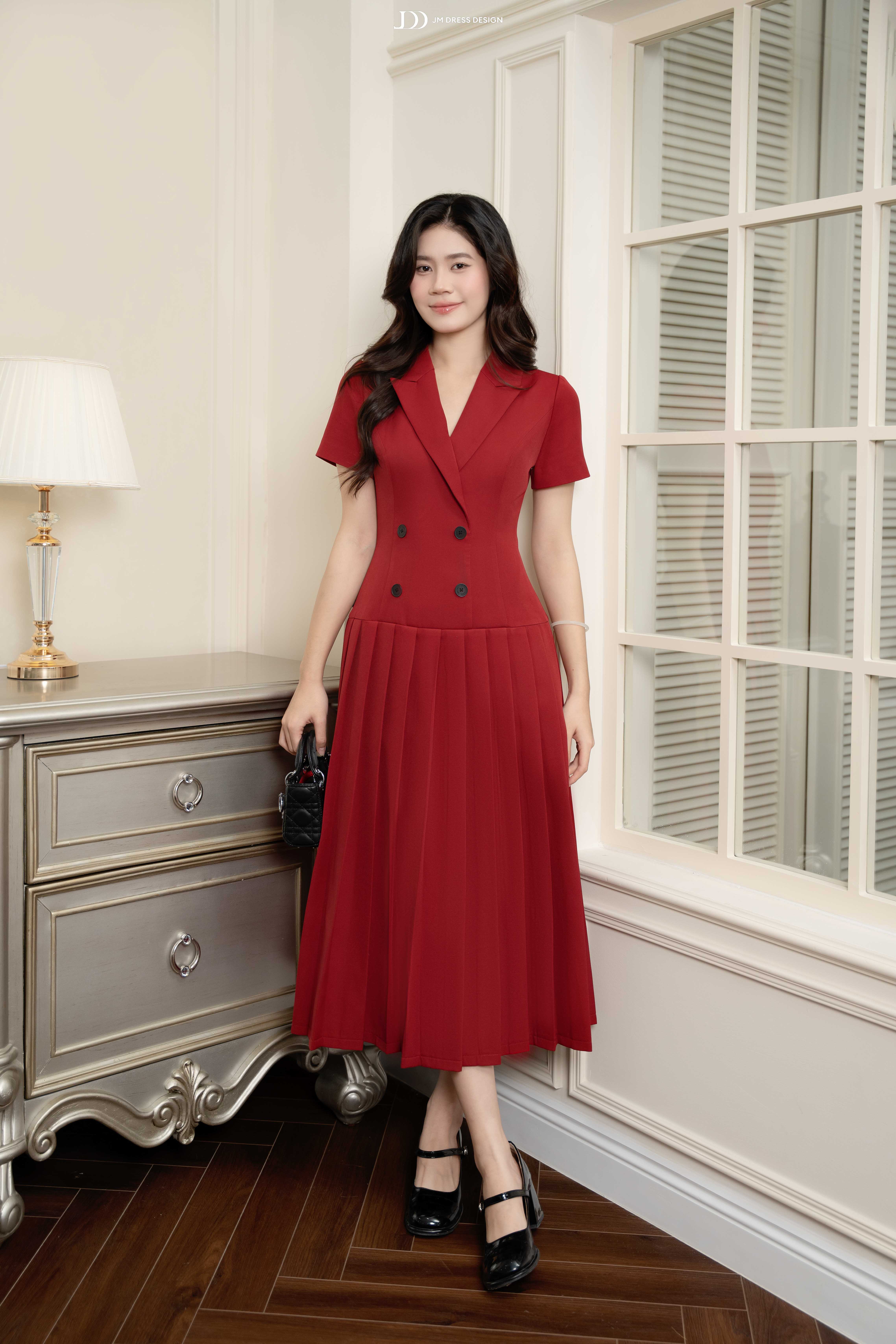 Đầm cổ vest chân xếp ly dài