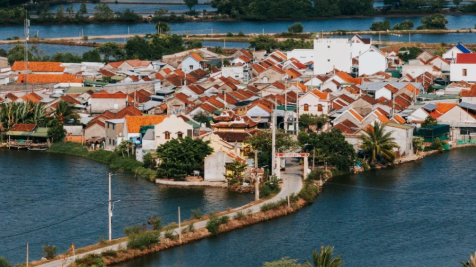 Làng cổ Hà Liên - Ngôi làng nằm lặng lẽ giữa Đầm Nha Phu
