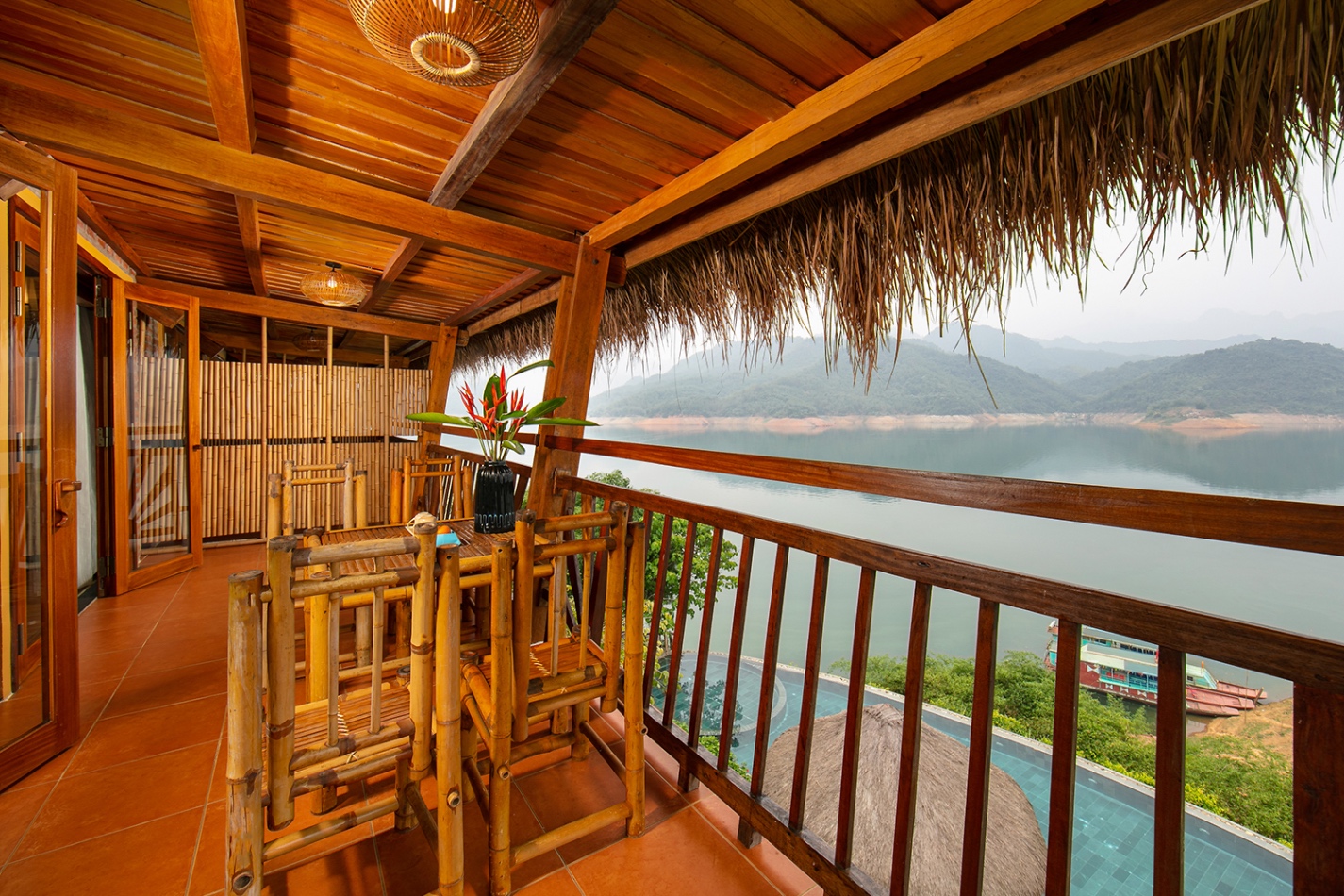 Mai Chau Hideaway Lake Resort