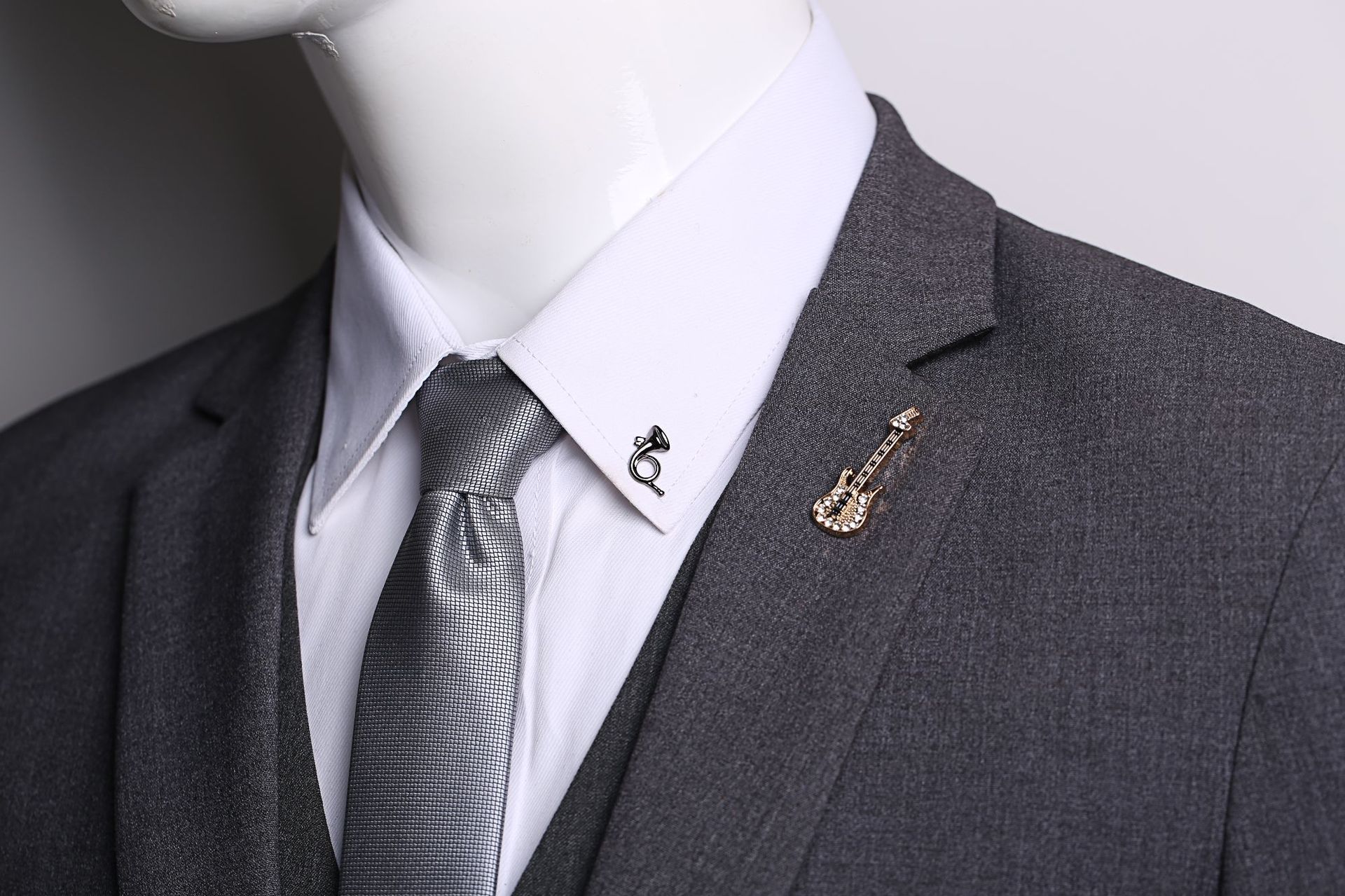 Bộ ghim cài áo Vest Nam Lapel Pin thời trang nhiều mẫu lựa chọn mới nhất  2021 {Phụ kiện Vest Nam - AdamZone} | Shopee Việt Nam