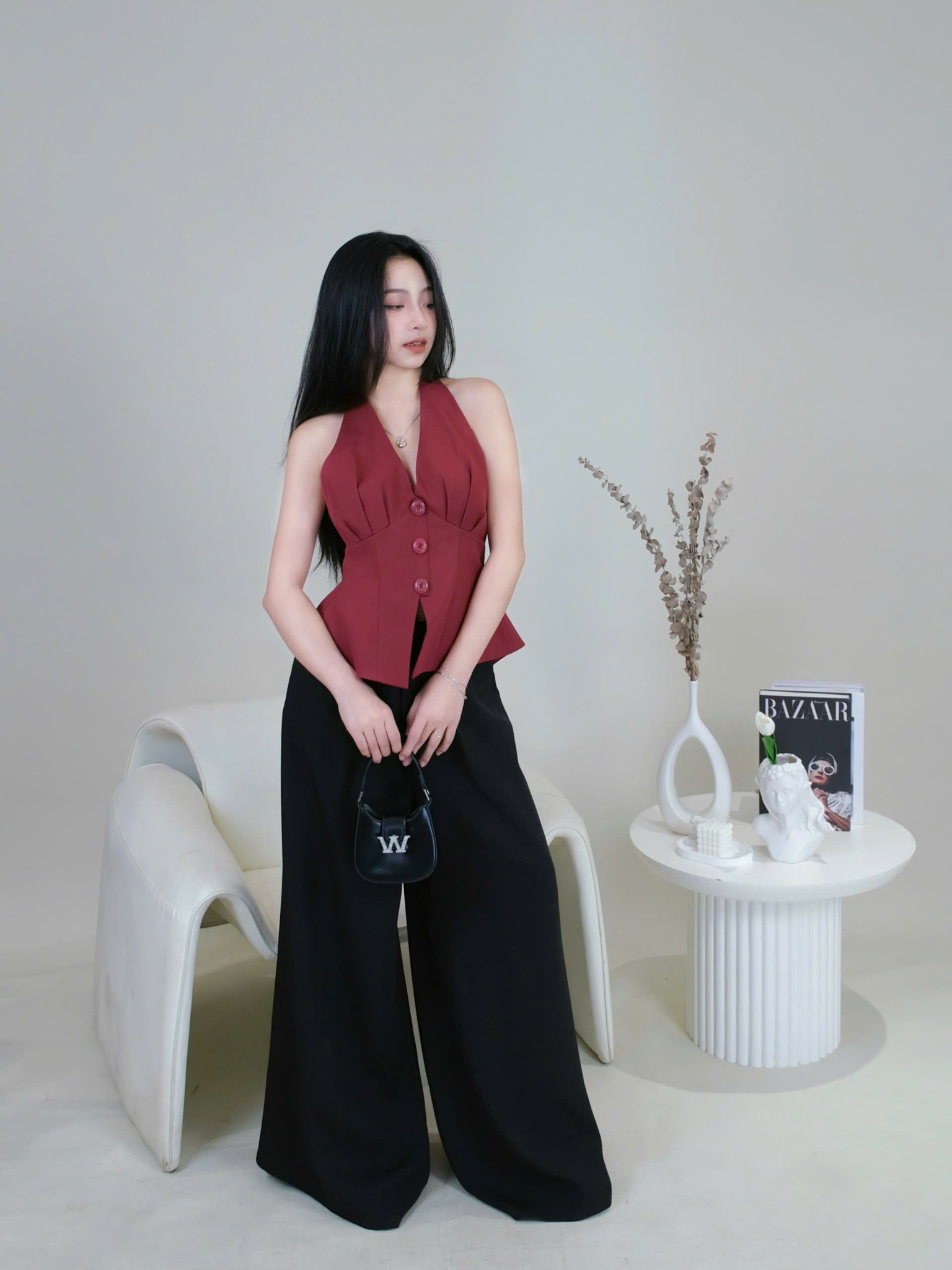 La Boutique - Quần Tây Ống Siêu Rộng Chất Kaki Lụa Màu Đen Nữ BST T10/2024
