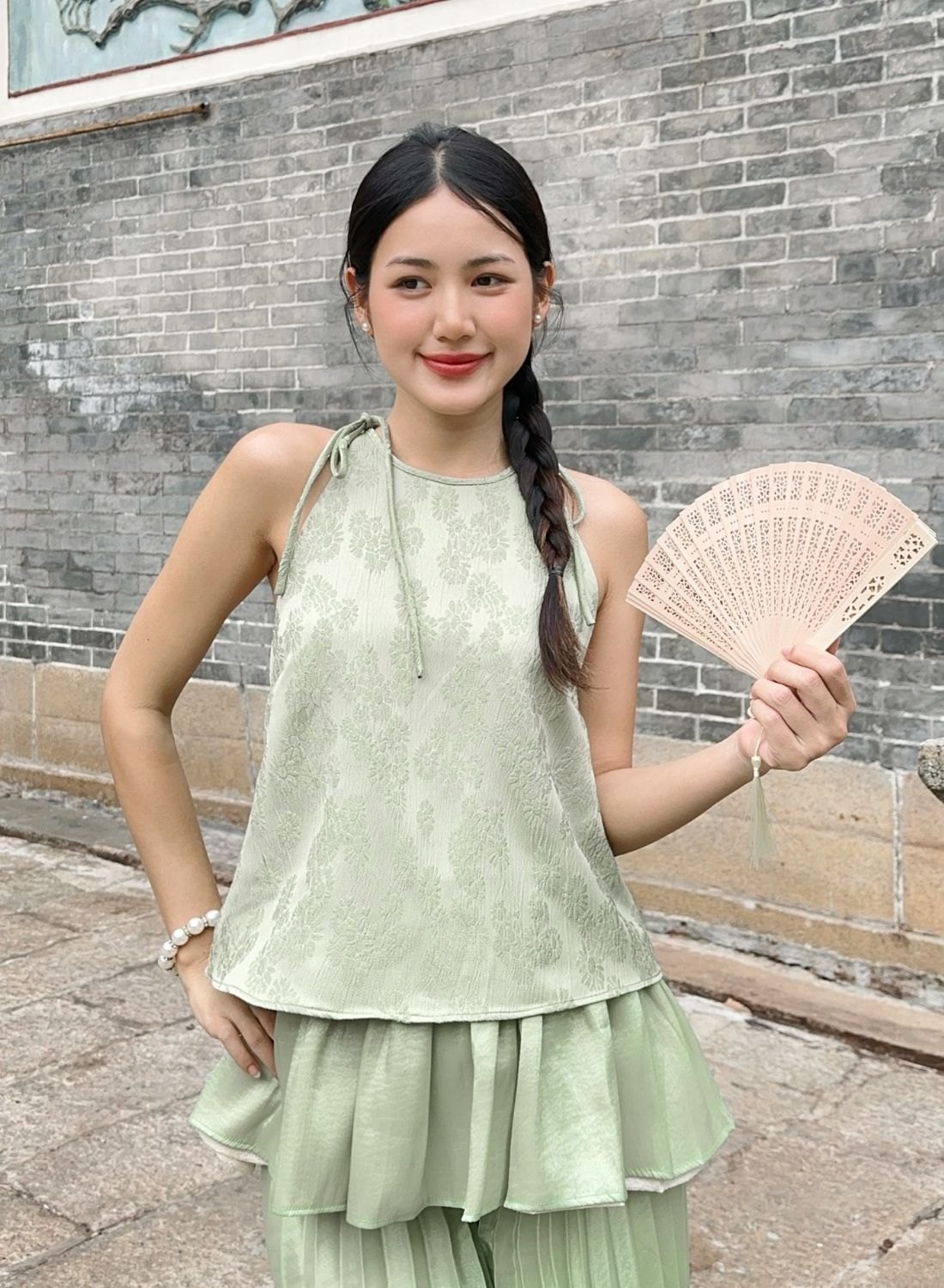 Set (Bội Sam) Áo cổ yếm cột nơ + Quần lụa đanh