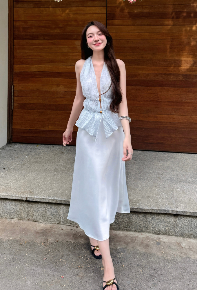 Áo Cổ Yếm Tơ Xốp Đan Dây Ngục Xỏ Hạt Lai Bèo La Boutique SS26 - AK024-2605LAT