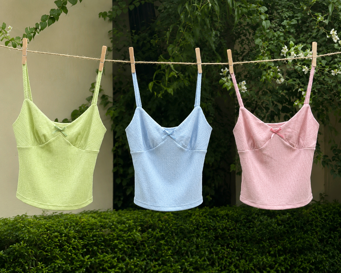 Áo Thun Hai Dây Basic Đính Nơ La Boutique SS26 - AT009-2605LAT