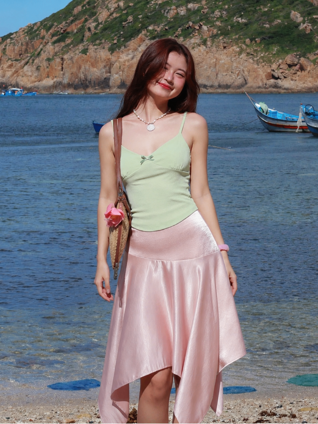 Áo Thun Hai Dây Basic Đính Nơ La Boutique SS26 - AT009-2605LAT