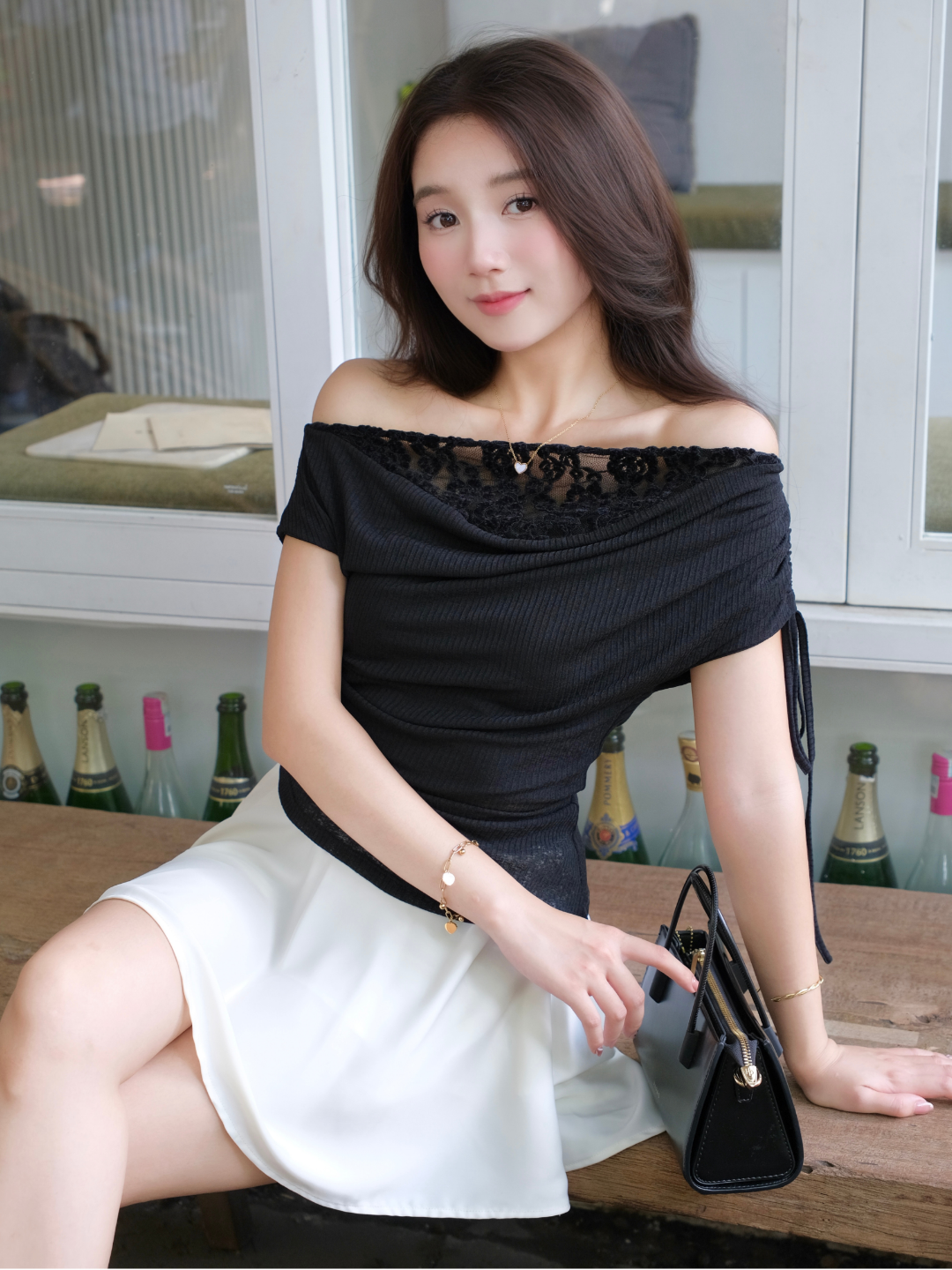AK003 | Áo Thun Kiểu Lệch Vai Phối Ren