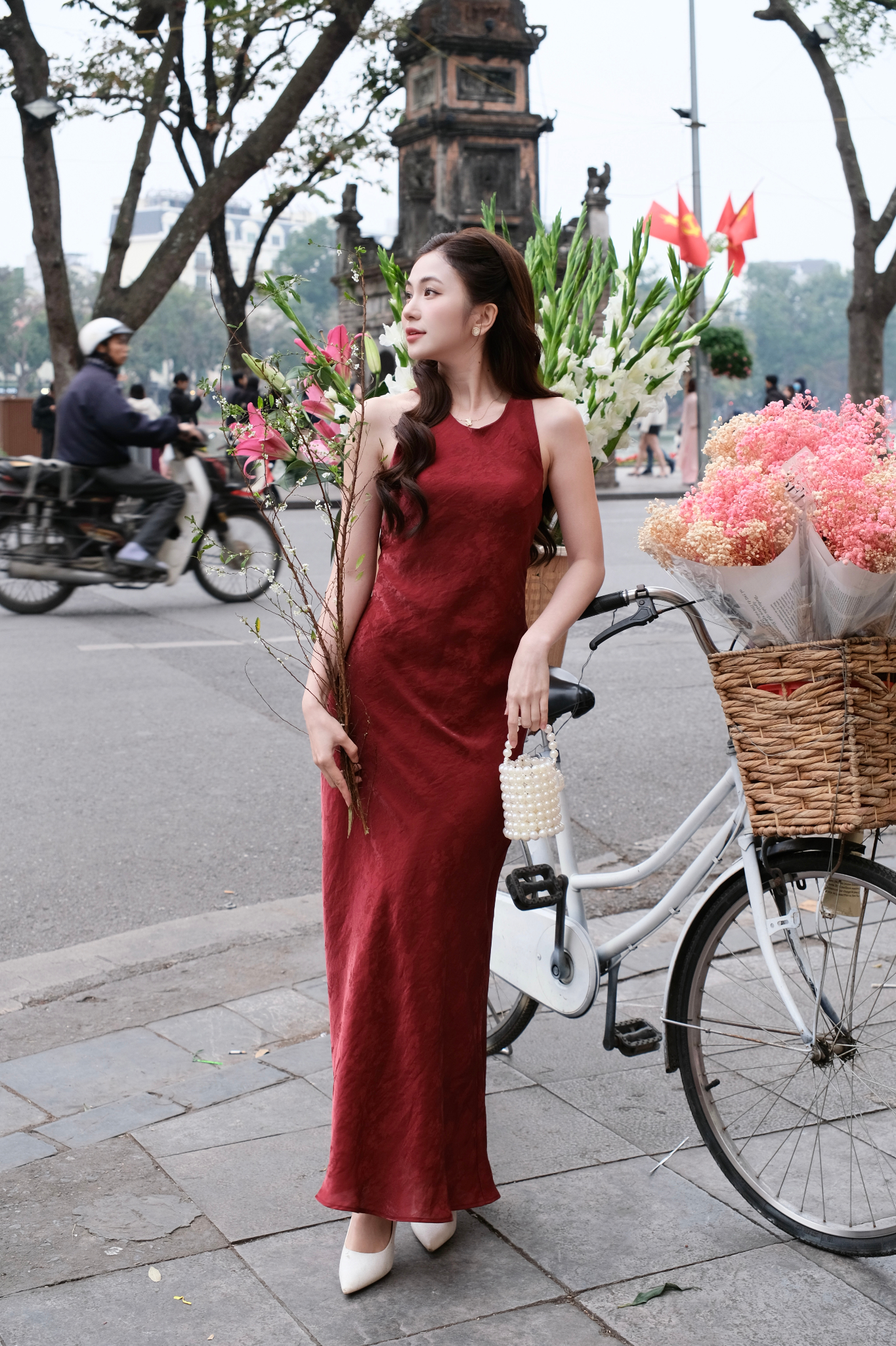 Đầm Yếm Vân Du Lụa Ánh Nhũ [BST Nếp Tơ]