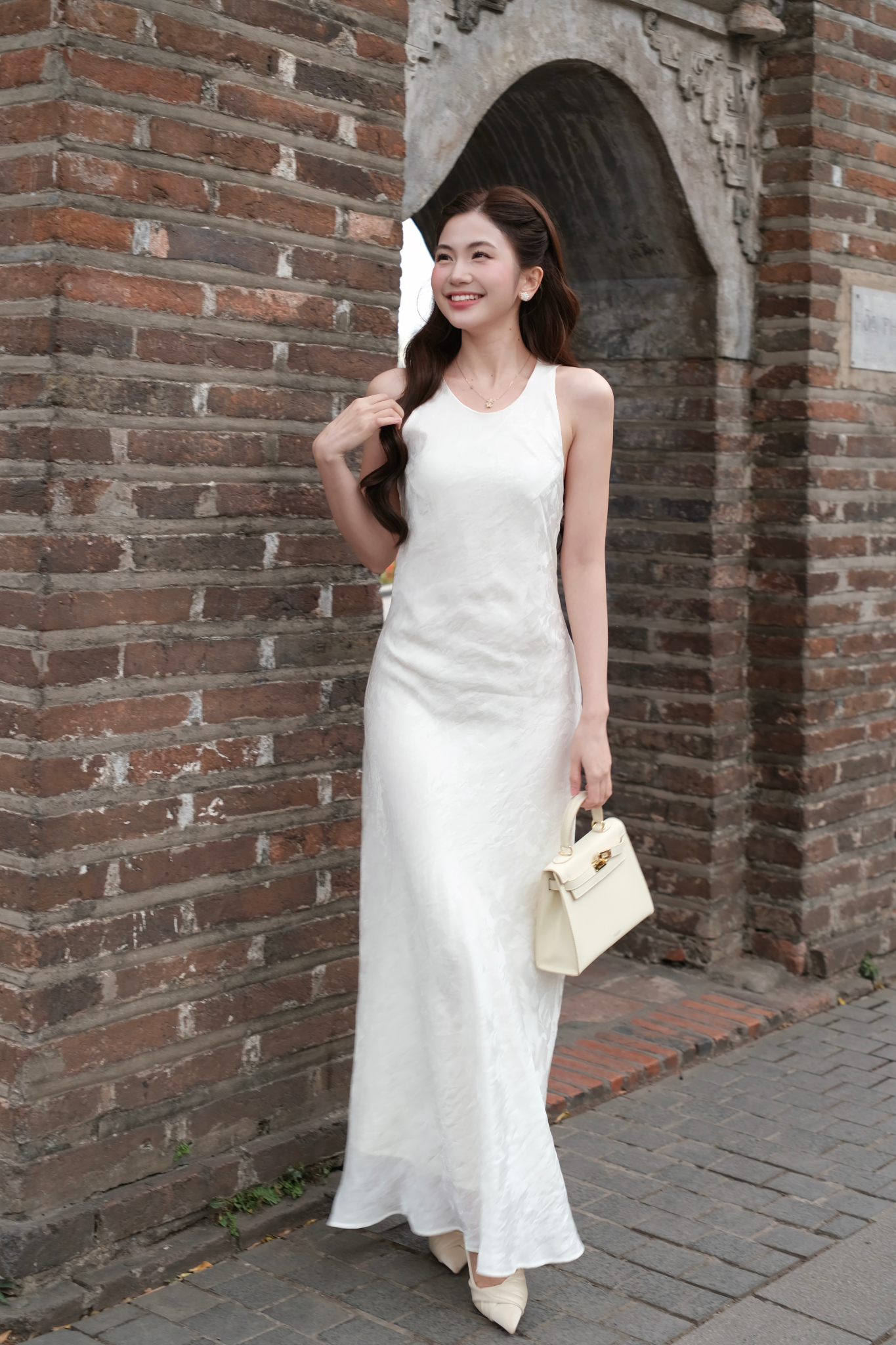 Đầm Yếm Vân Du Lụa Ánh Nhũ [BST Nếp Tơ]