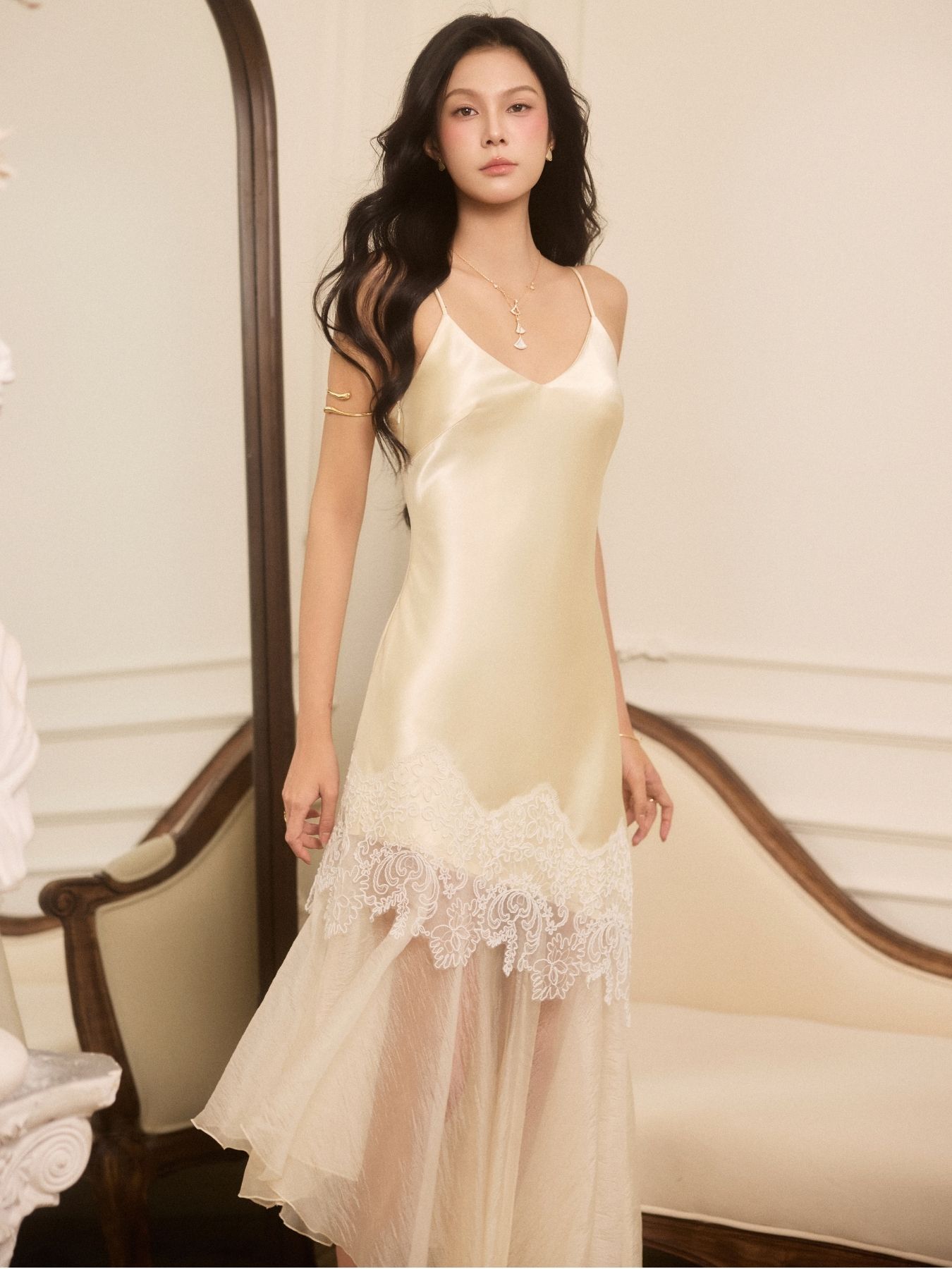 Đầm lụa 2 dây phối tơ lai xéo DD015-2610LAT