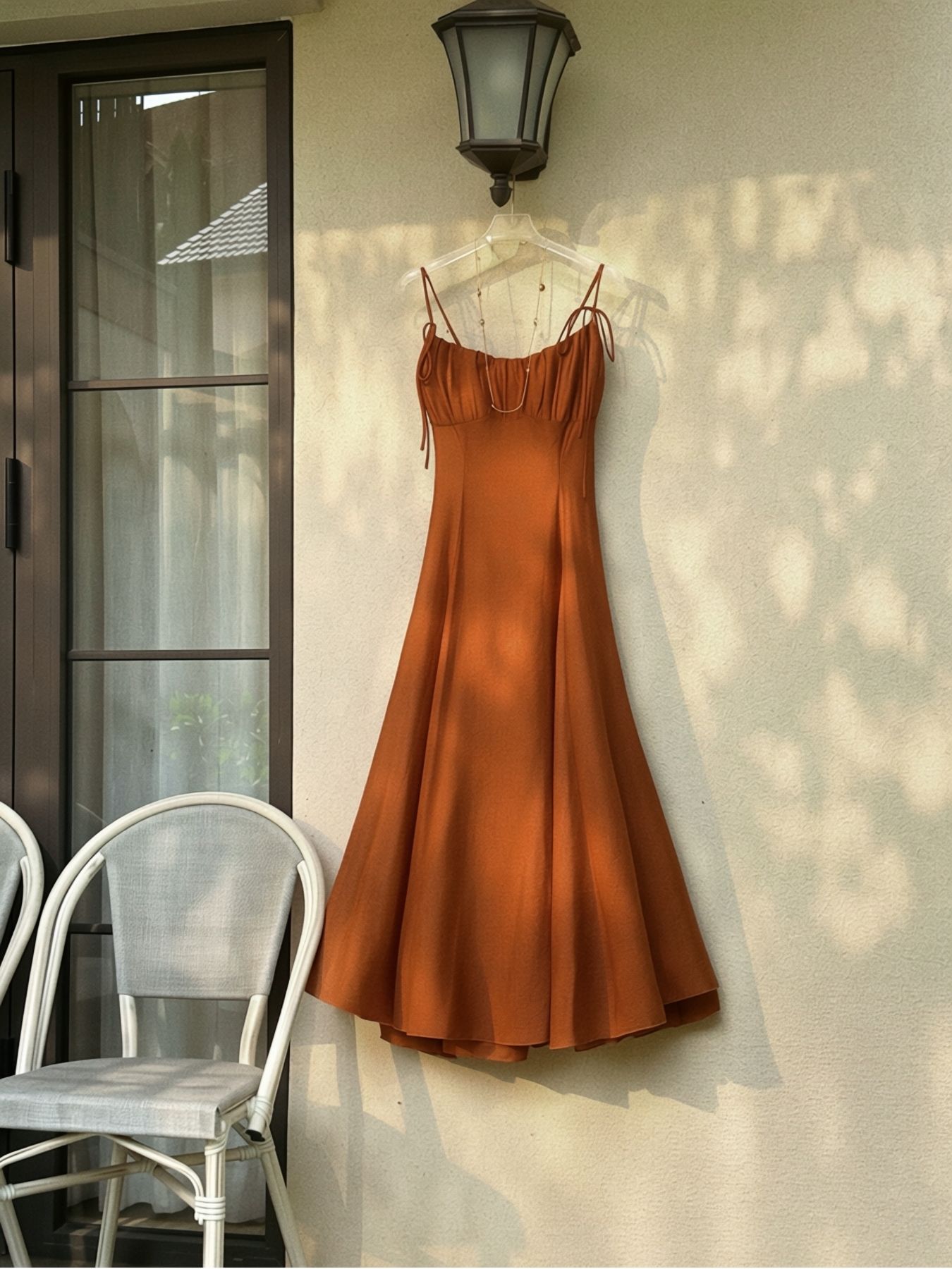 Đầm tơ hai dây nhún ngực dáng dài La Boutique DD009-2608LAT