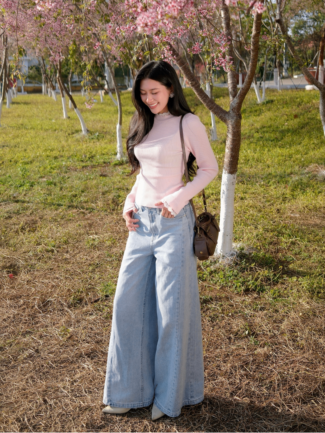 QJ001 | Quần Jeans Ống Rộng Cạp Hạ V