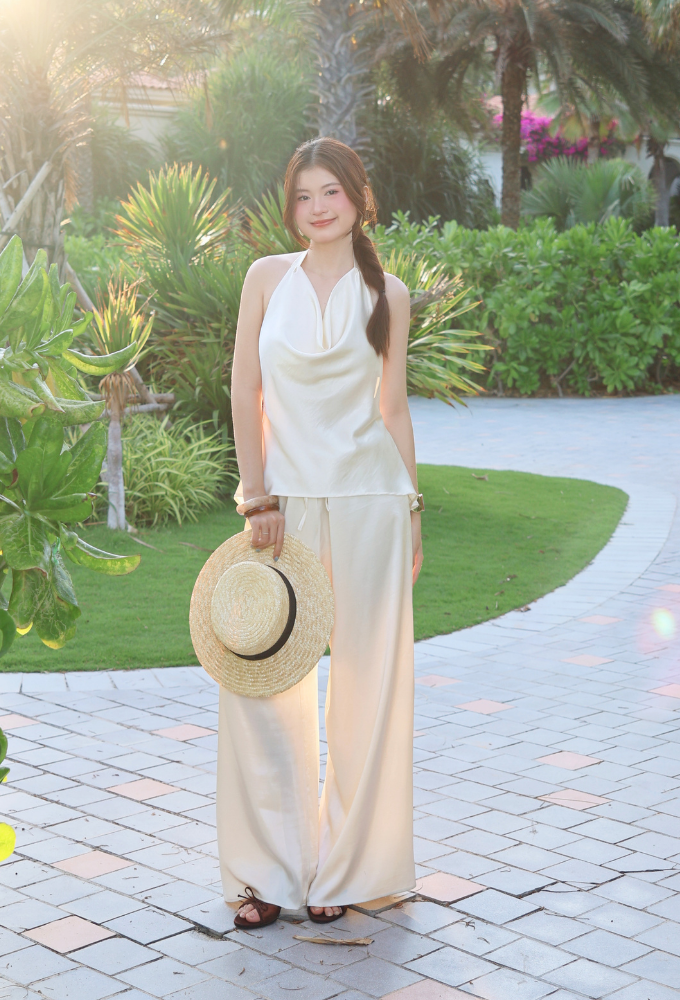 Set Áo Lụa Yếm Cổ Đỗ Kèm Quần Lụa La Boutique