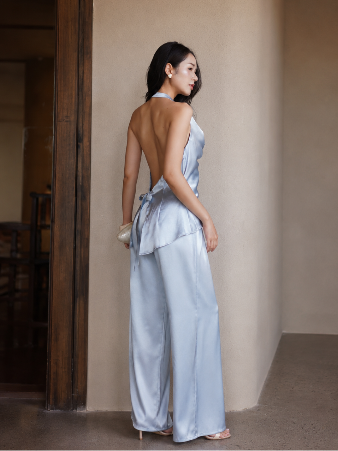 Set Áo Lụa Yếm Cổ Đỗ Kèm Quần Lụa La Boutique