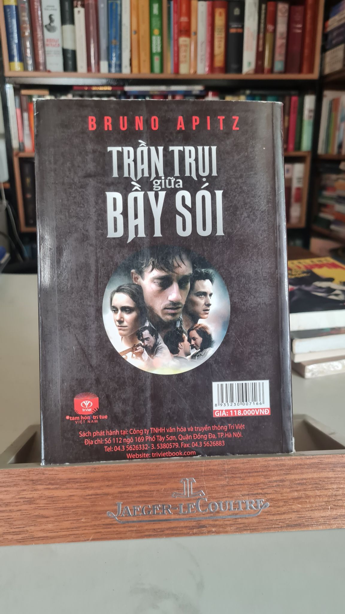 Trần trụi giữa bầy sói-Sách mới 90%- 2015 -Bruno Apitz [1301] SÁCH VĂN HỌC