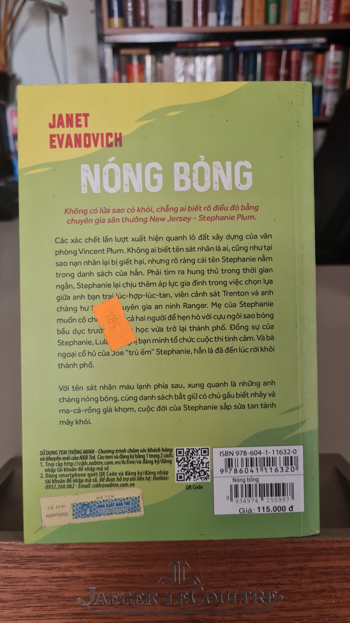 Nóng bỏng-sách lưu kho mới 85% có ố- Janet Evanovich [2001]