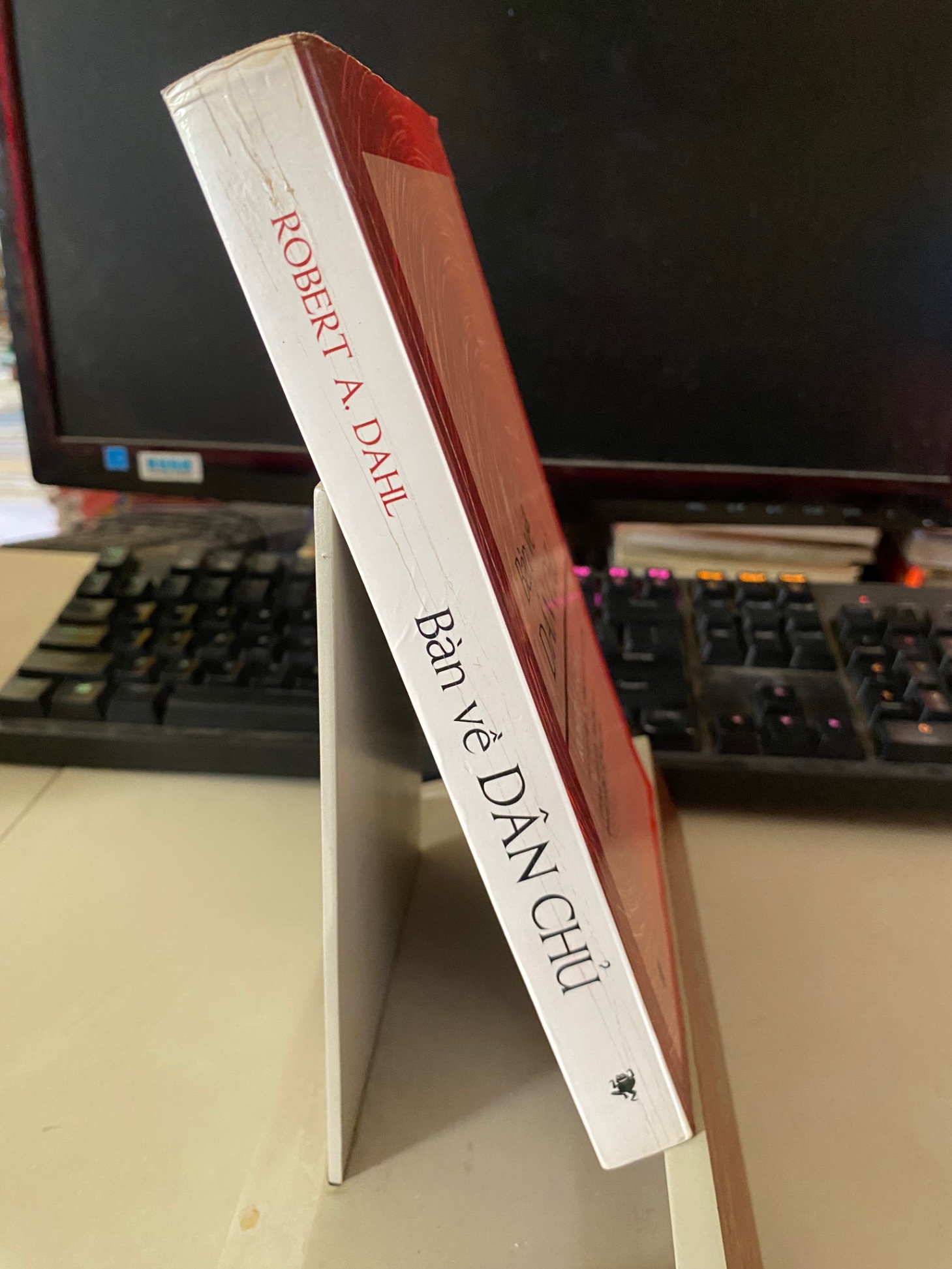 Bàn Về Dân Chủ- Robert A. Dahl- Phạm Nguyên Trường dịch,Phạm Hồng Sơn hiệu đính- NXB Giấy Vụn- Xuất bản lần 2, 2020