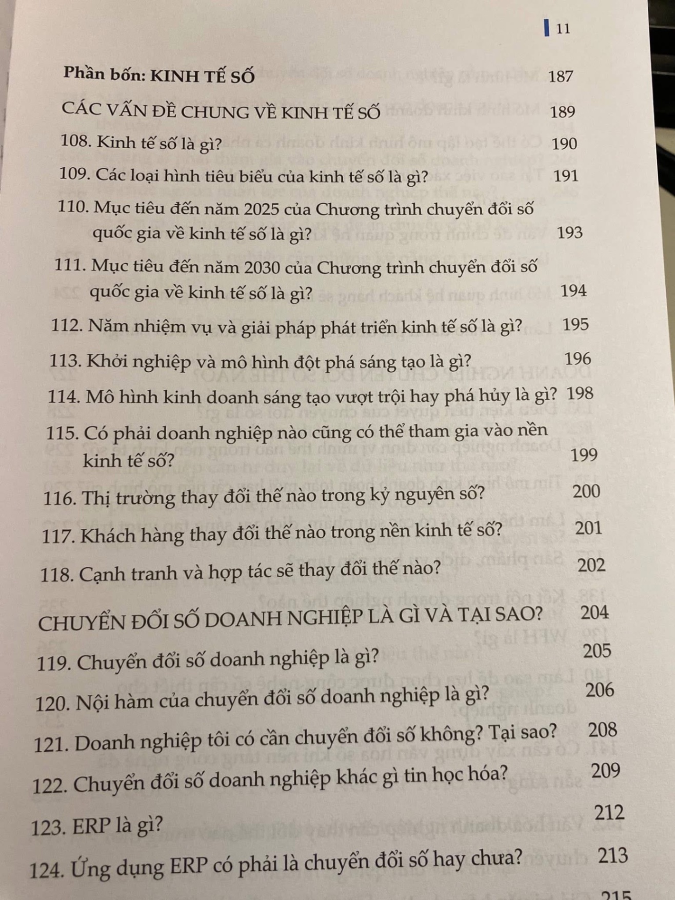Hỏi đáp về chuyển đổi số-Tác giả: Hồ Tú Bảo,Nguyễn Huy Dũng,Nguyễn Nhật Quang-NXB Thông tin và truyền thông- Sách mới 90%