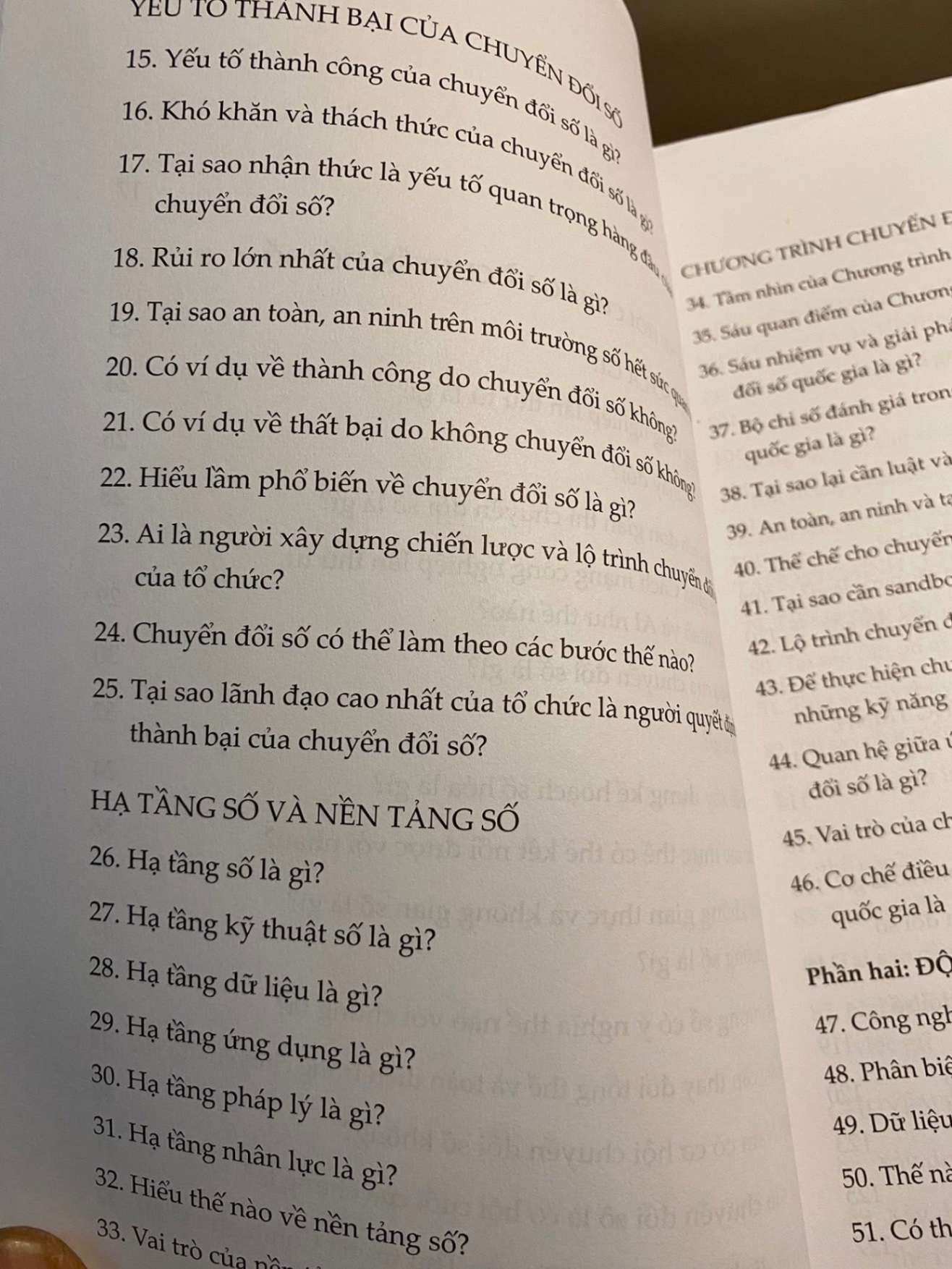 Hỏi đáp về chuyển đổi số-Tác giả: Hồ Tú Bảo,Nguyễn Huy Dũng,Nguyễn Nhật Quang-NXB Thông tin và truyền thông- Sách mới 90%