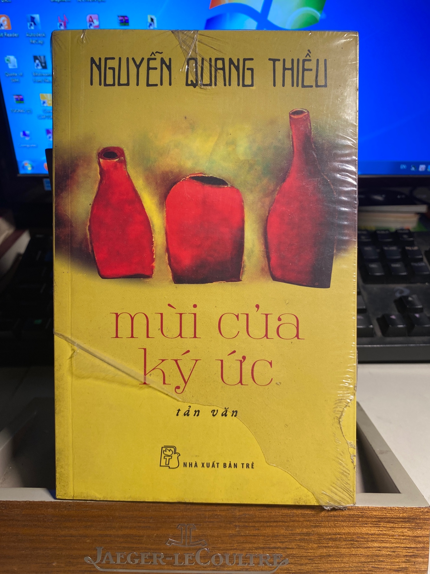 Mùi Của Ký Ức- Tác giả Nguyễn Quang Thiều -NXB Trẻ Năm XB 2017-Sách lưu kho chưa qua sd,mới 90%