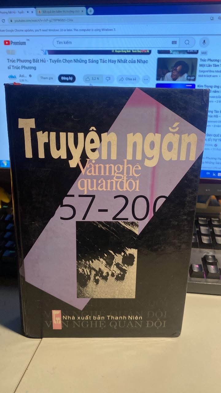 Truyện Ngắn Văn Nghệ Quân Đội 1957-2000 -NXB Thanh Niên -Năm xb 2007- Bìa cứng ,Khổ 16x24 cm ,919 trang- Sách lưu kho mới 90%