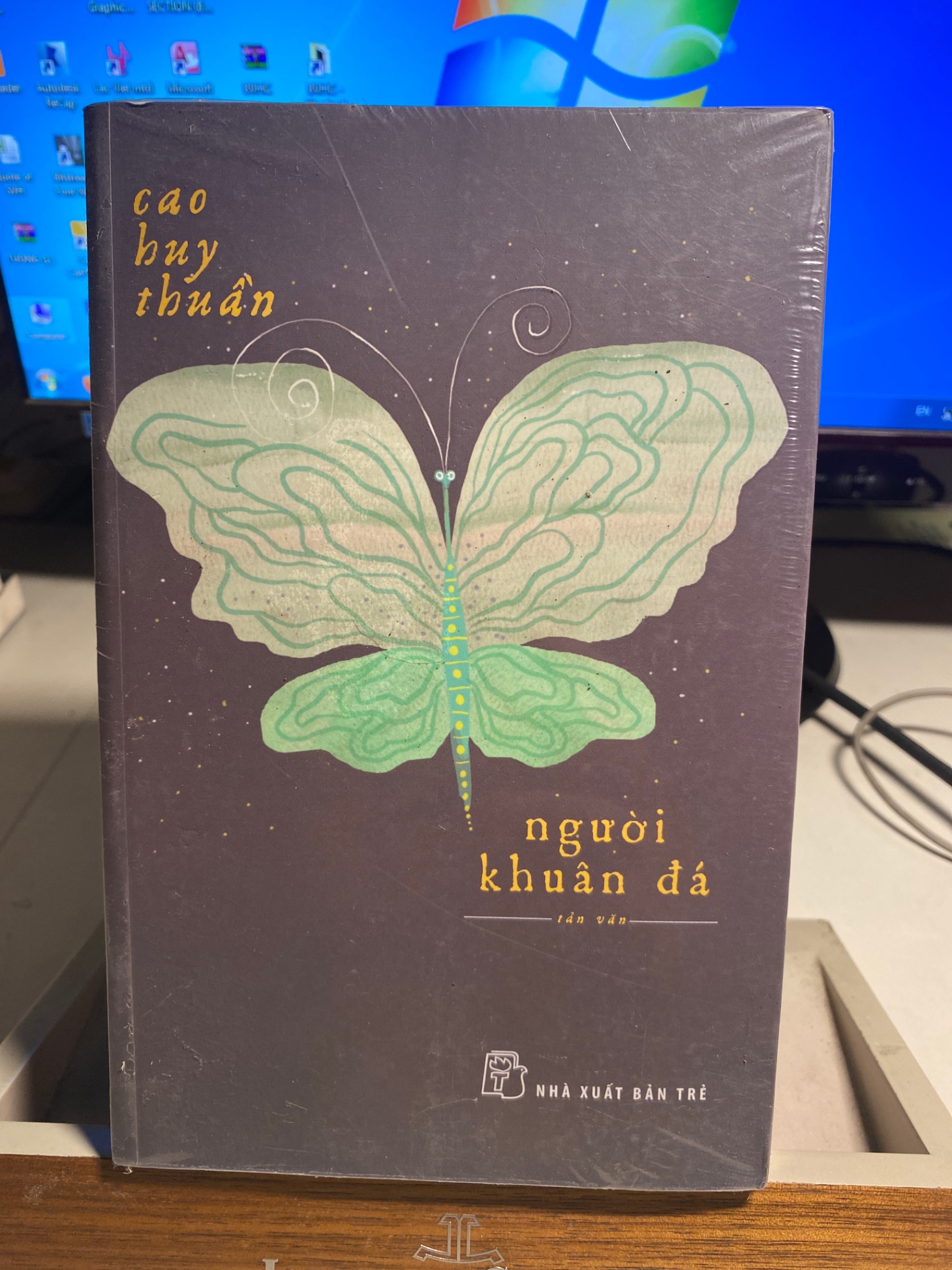 Người Khuân Đá (tản văn) - Cao Huy Thuần- NxB Trẻ -Sách nguyên seal