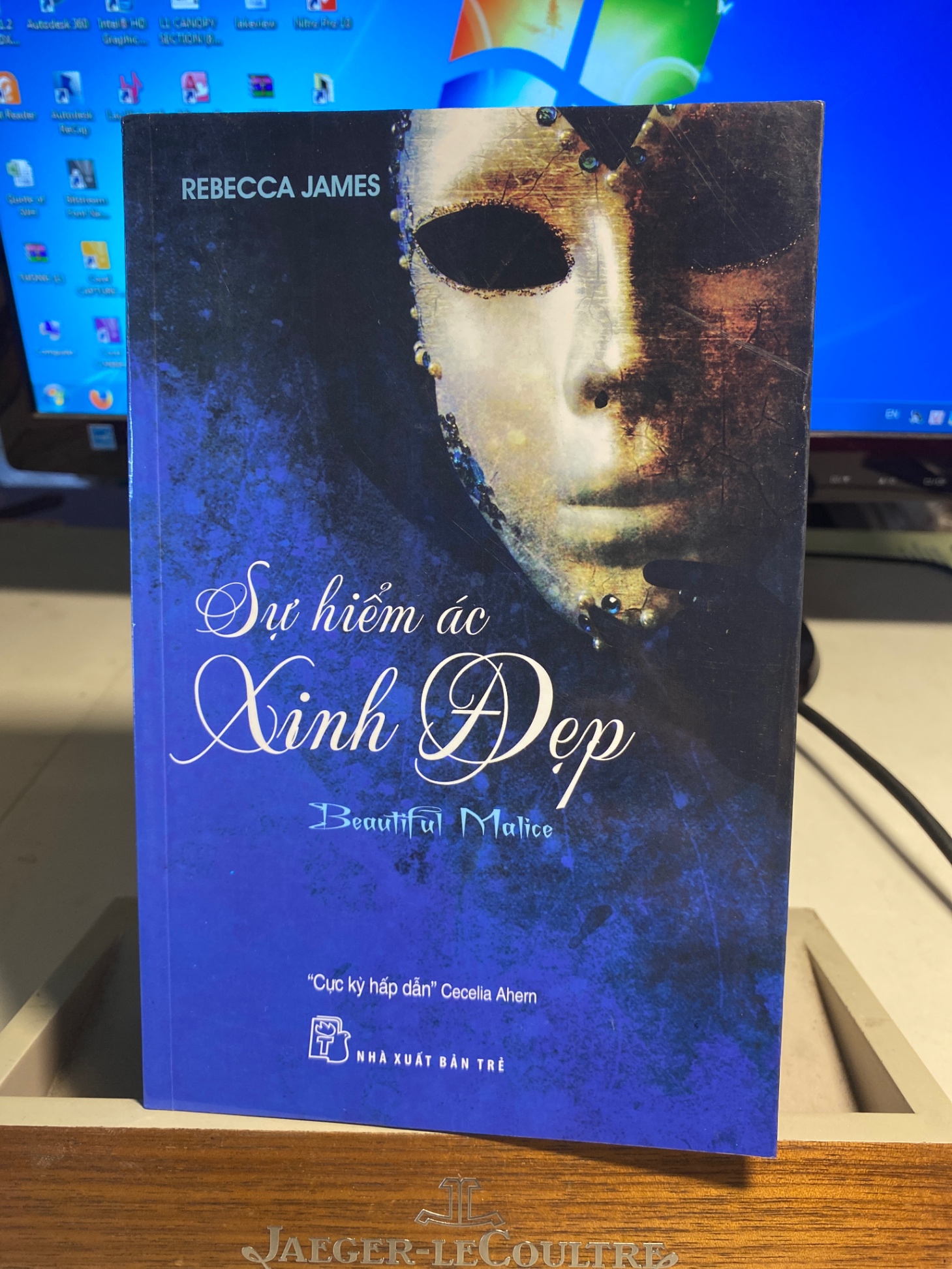 Sự Hiểm Ác Xinh Đẹp- Tác giả: Rebecca James- NXB Trẻ 2011- Sách lưu kho ,mới 90%