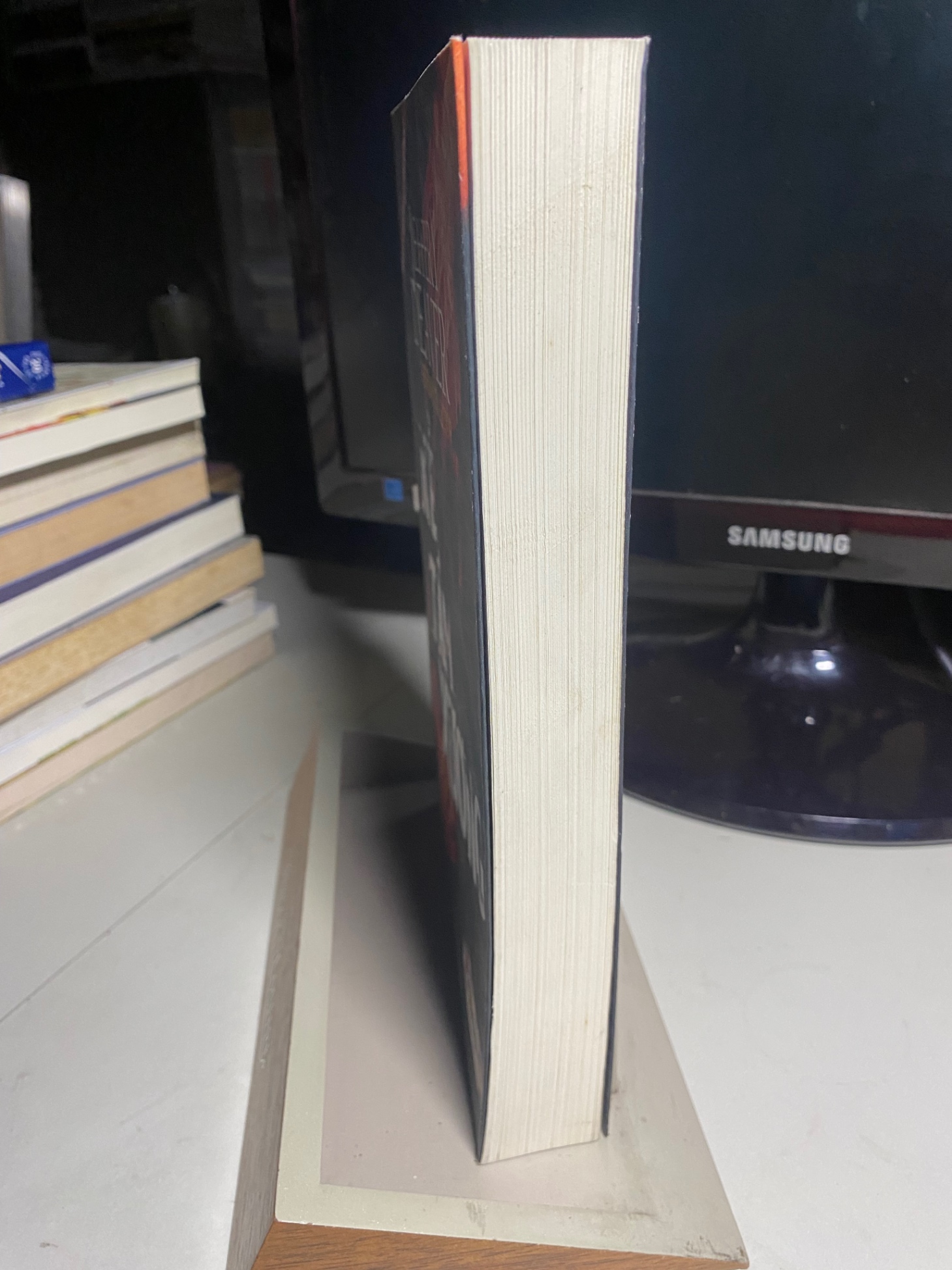 Kẻ Tầm Xương-Tác giả Jeffery Deaver- NXB Văn Học- Năm XB 2018-sách lưu kho mới 90%