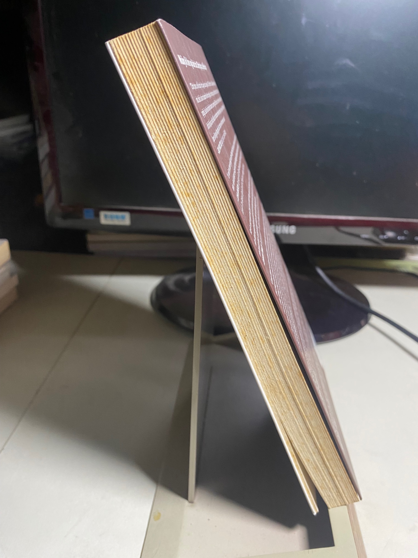 Chinh Phục Sự Hỗn Loạn-Tác giả Clate Mask, Scott Martineau -NXB Tổng Hợp TPHCM - Sách lưu kho giấy có ố theo thời gian