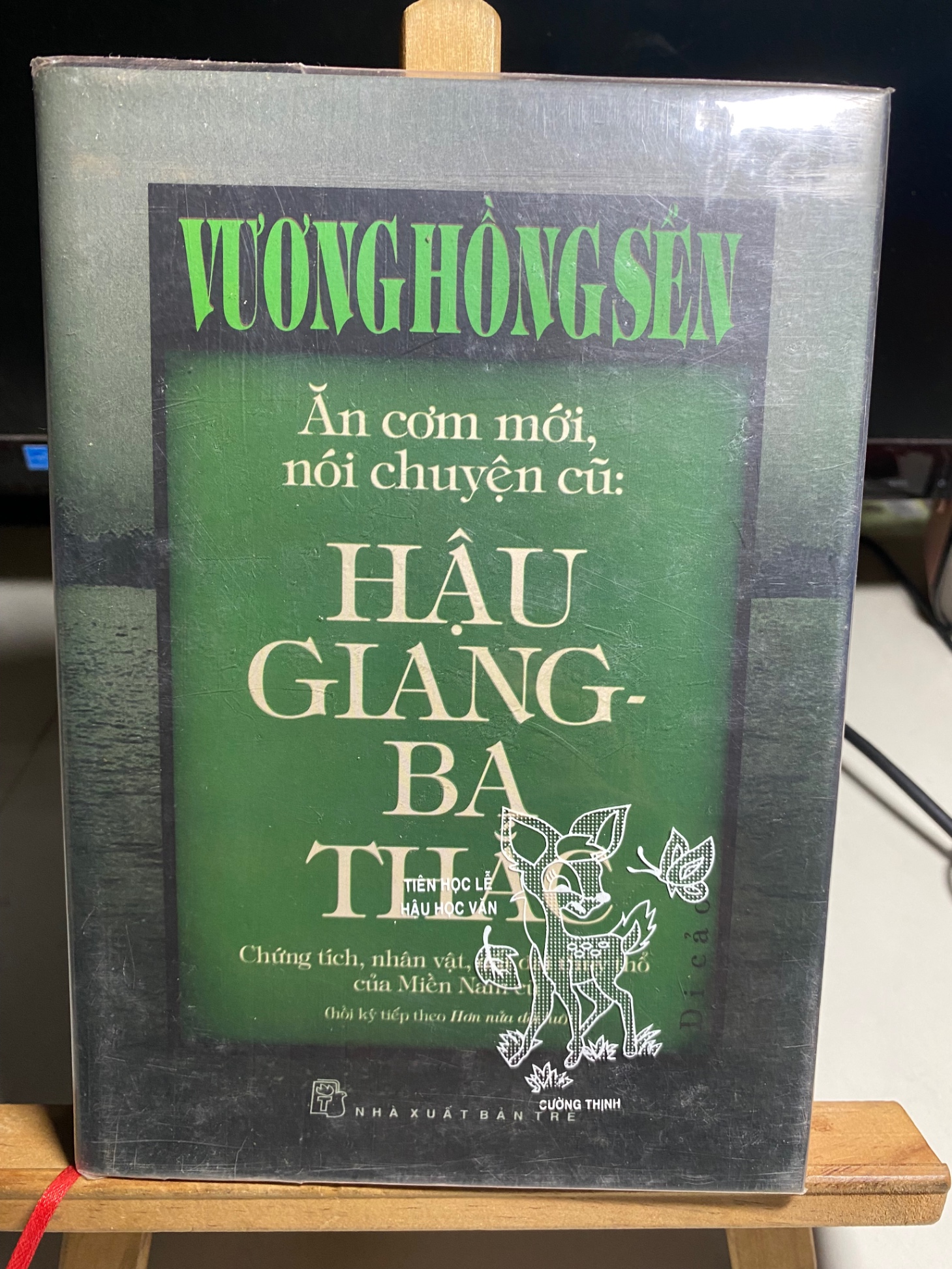 Ăn Cơm Mới, Nói Chuyện Cũ - Hậu Giang-Ba Thắc - Bìa Cứng- NXB Trẻ 2012