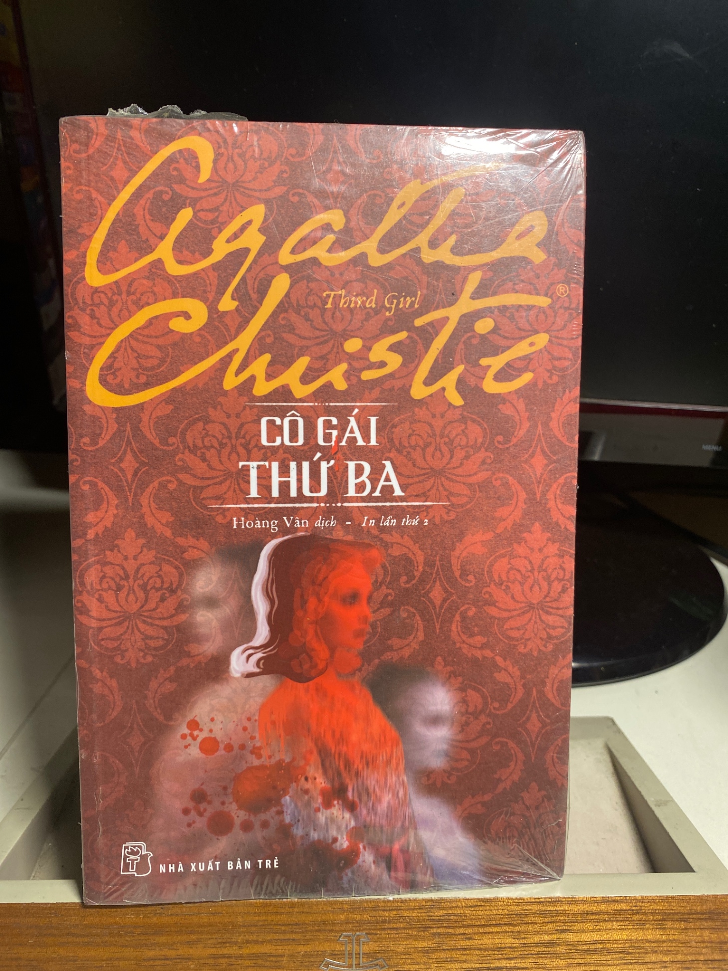 Cô gái thứ ba-Tác giả Agatha Christie-NXB Trẻ 2018- sách lưu kho còn seal