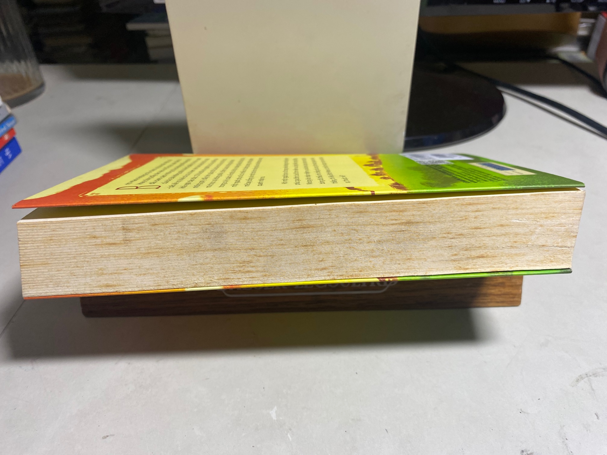 Britt - Marie Đã Ở Đây -Tác giả Fredrik Backman -Người Dịch Hoàng Anh -NXB Trẻ -Năm XB 2018 -Ngôn Ngữ Tiếng Việt -Trọng lượng (gr) 500 -Kích Thước Bao Bì 20 x 13 x 0.5 cm -Số trang 446 -Hình thức Bìa Mềm -Sách lưu kho giấy ngả màu, ố theo thời gian