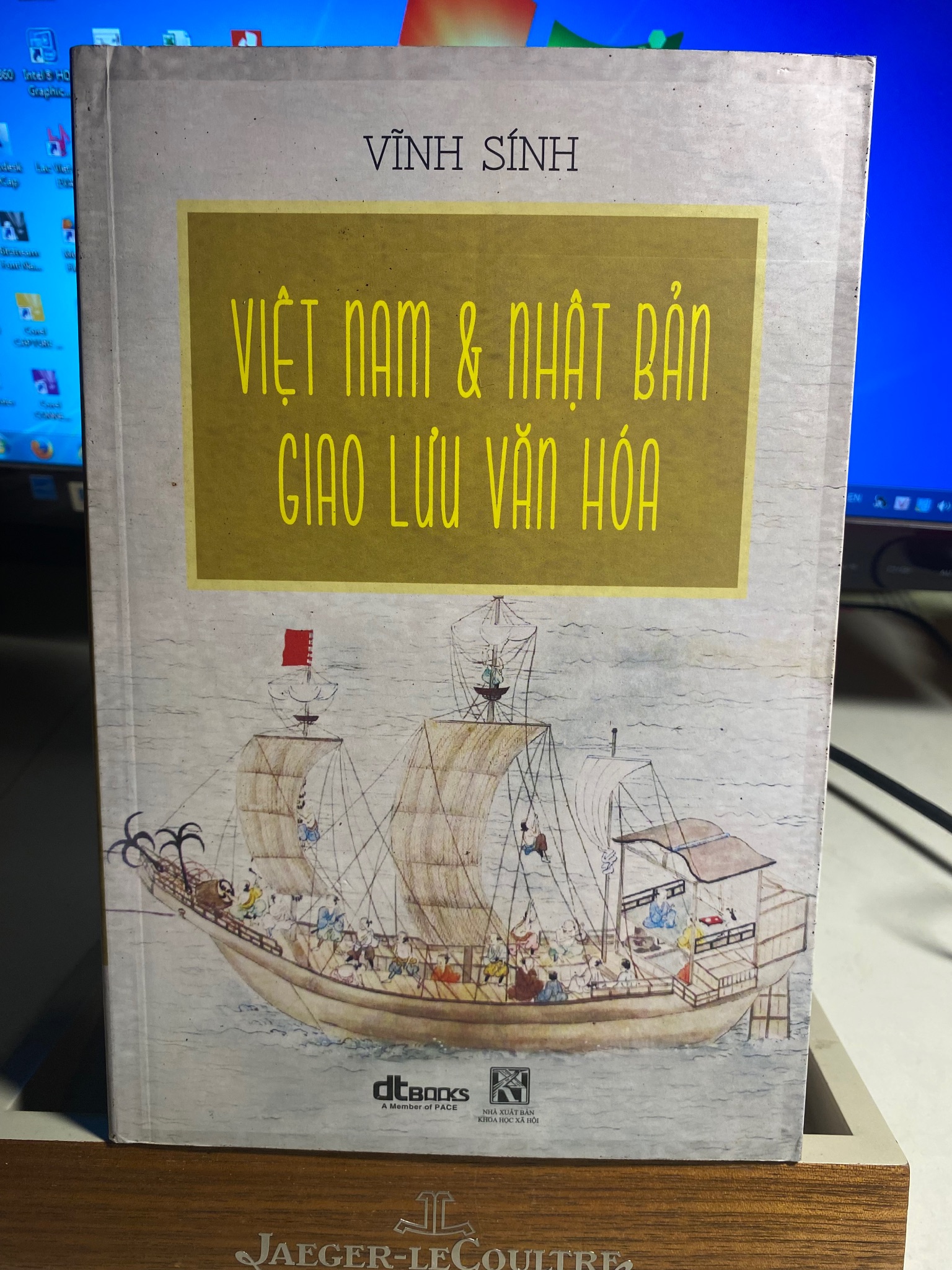 Việt Nam và Nhật Bản giao lưu văn hoá-Tác giả Văn Sính- NXB Khoa Học XH 2016- Sách mới 90%